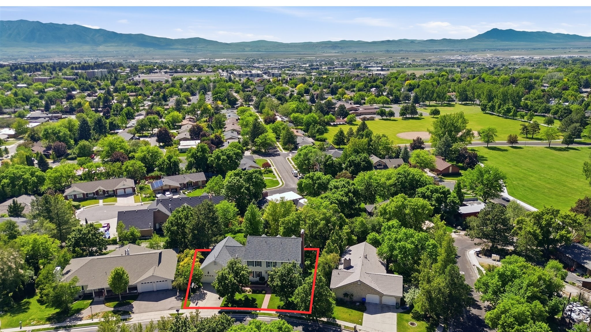 CASTLE HILLS - Residential