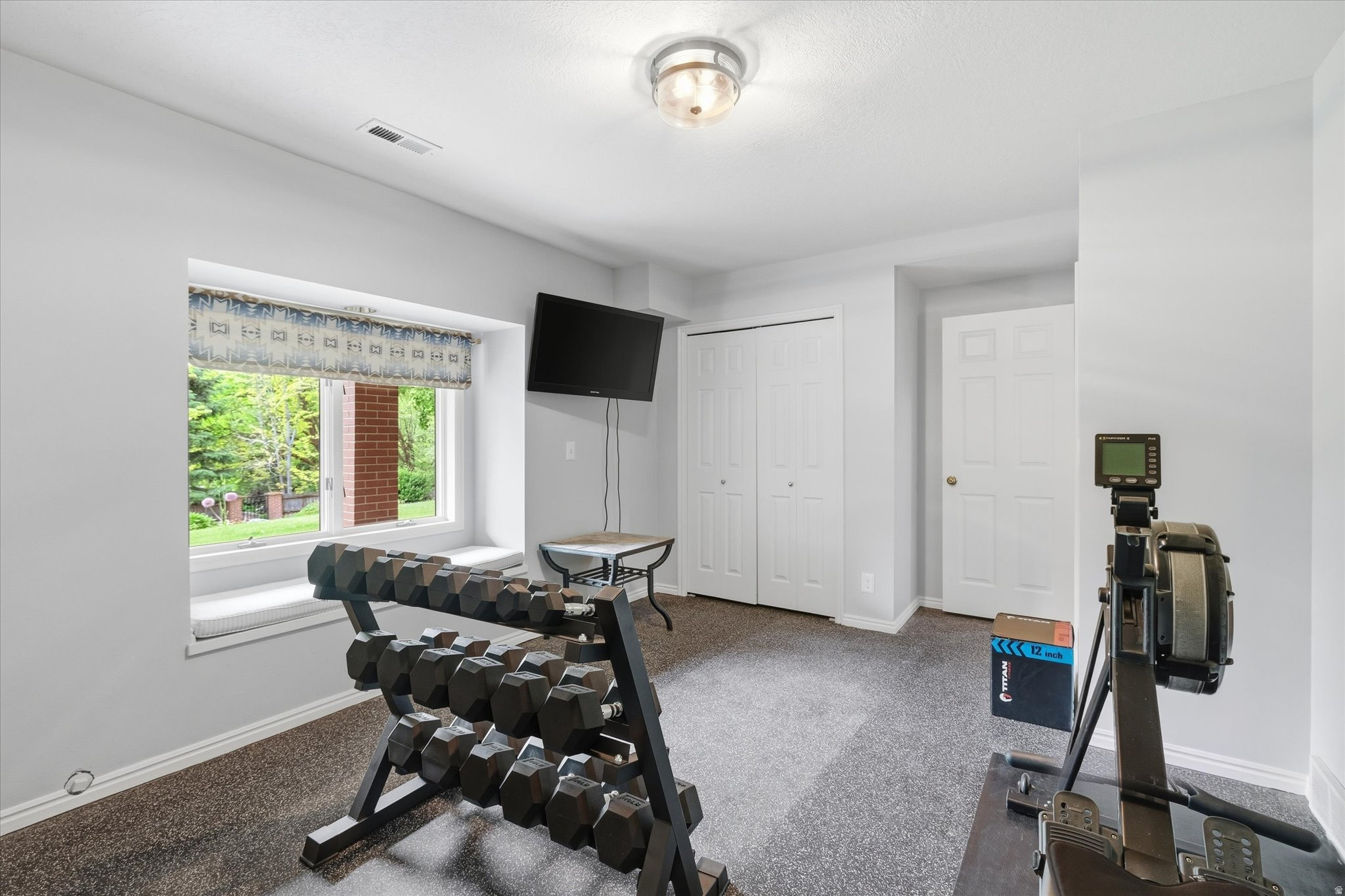 CASTLE HILLS - Residential