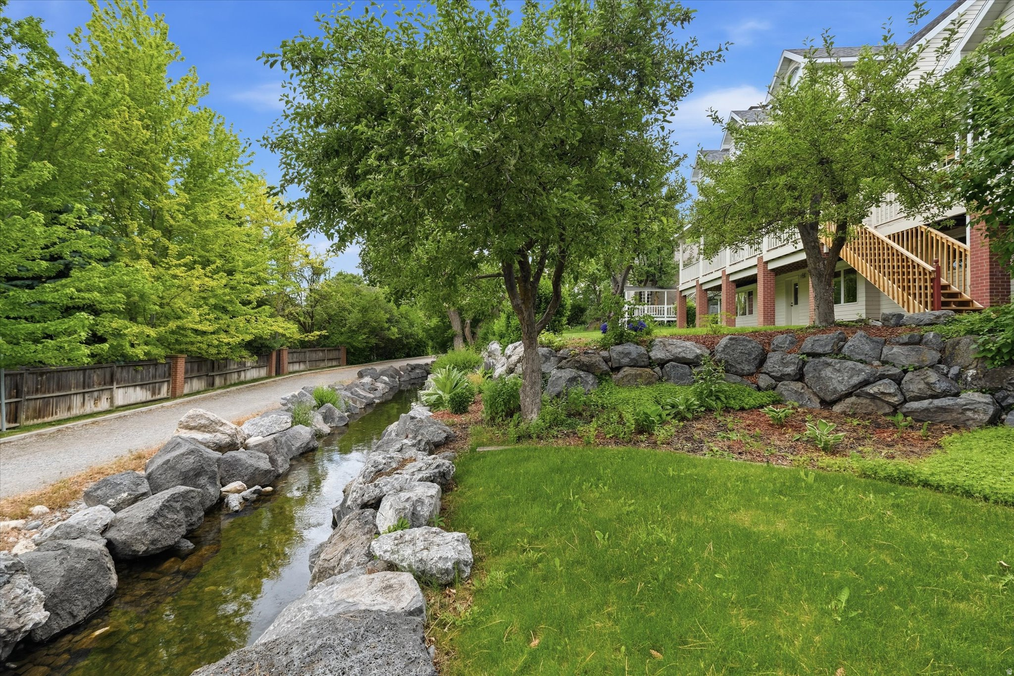CASTLE HILLS - Residential
