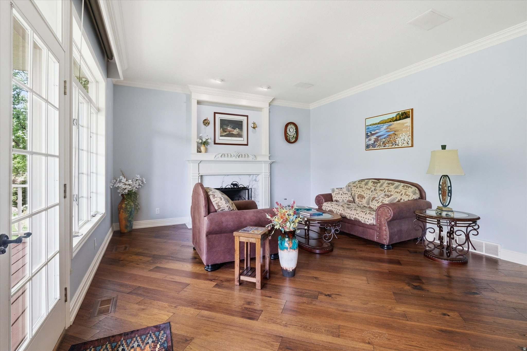 CASTLE HILLS - Residential