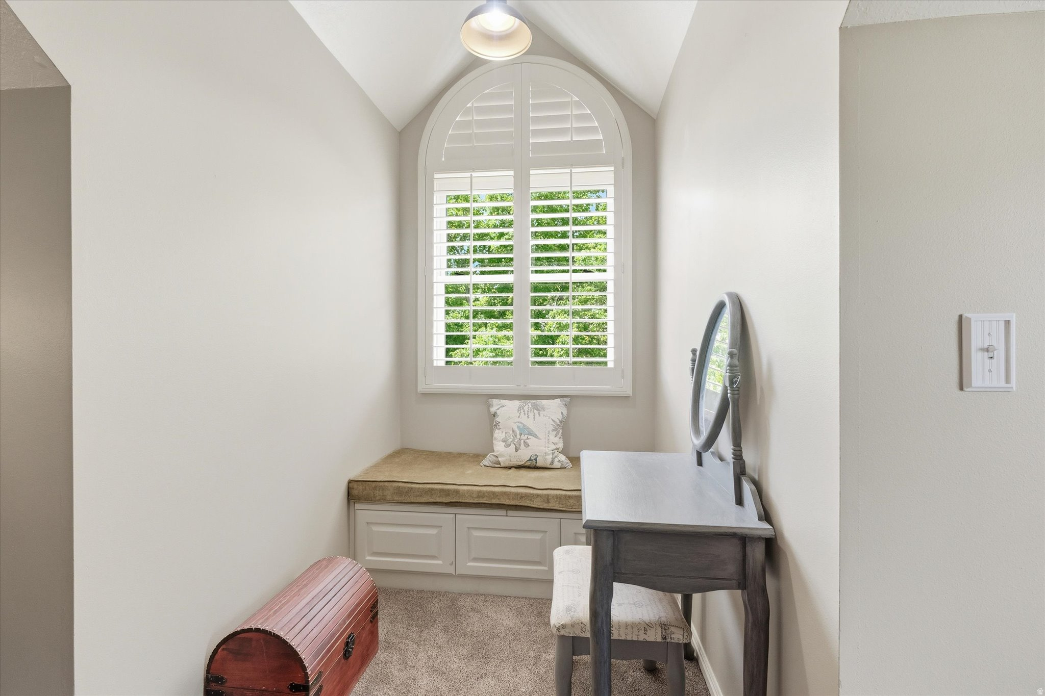 CASTLE HILLS - Residential