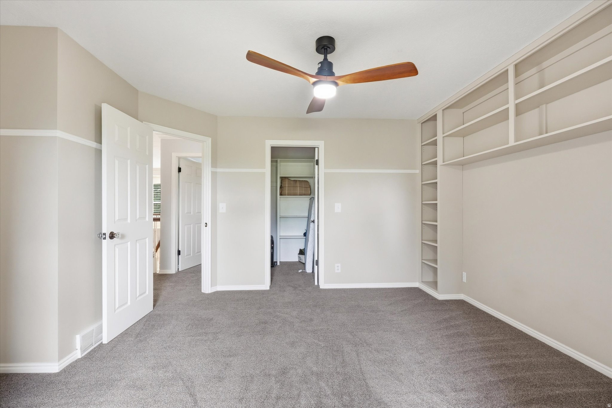 CASTLE HILLS - Residential