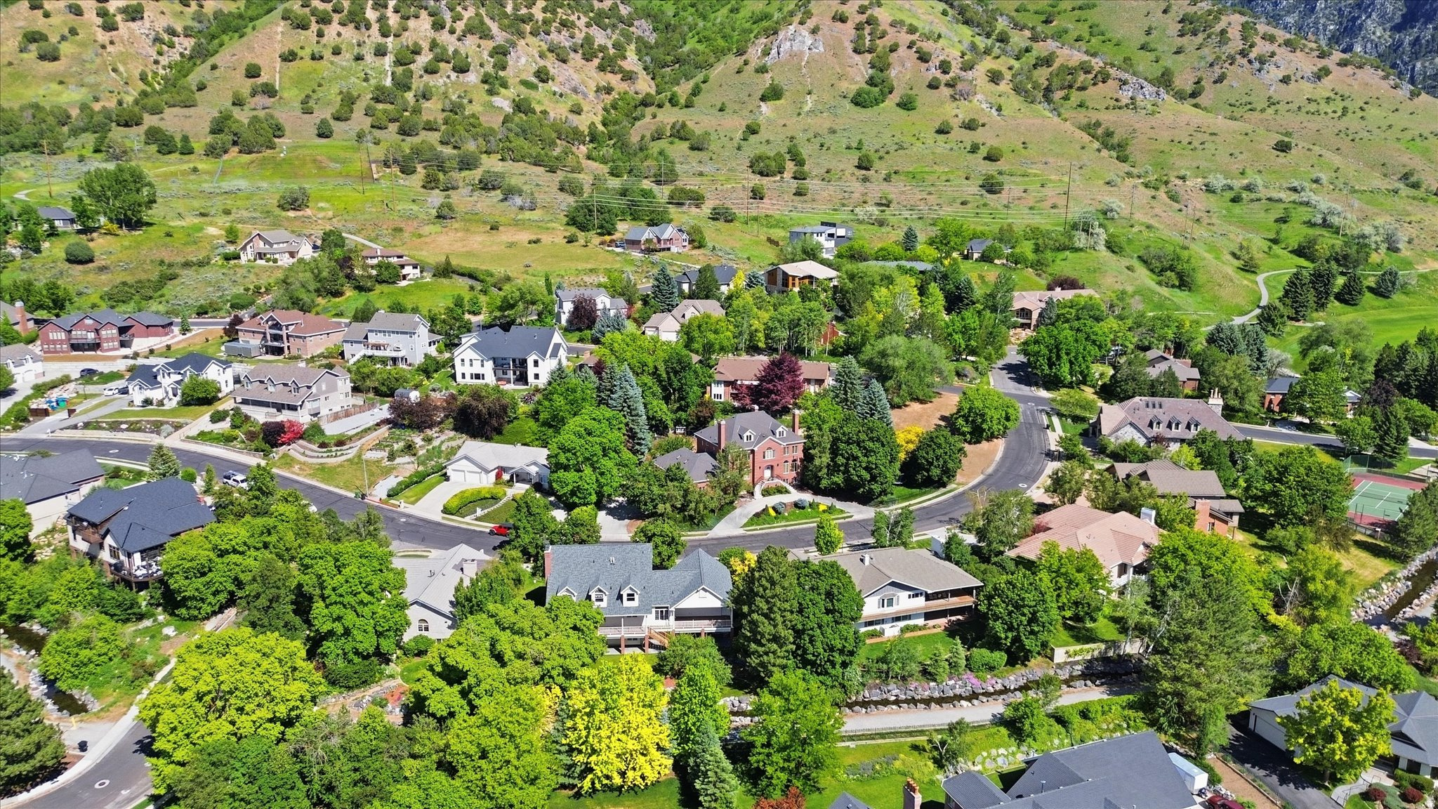 CASTLE HILLS - Residential