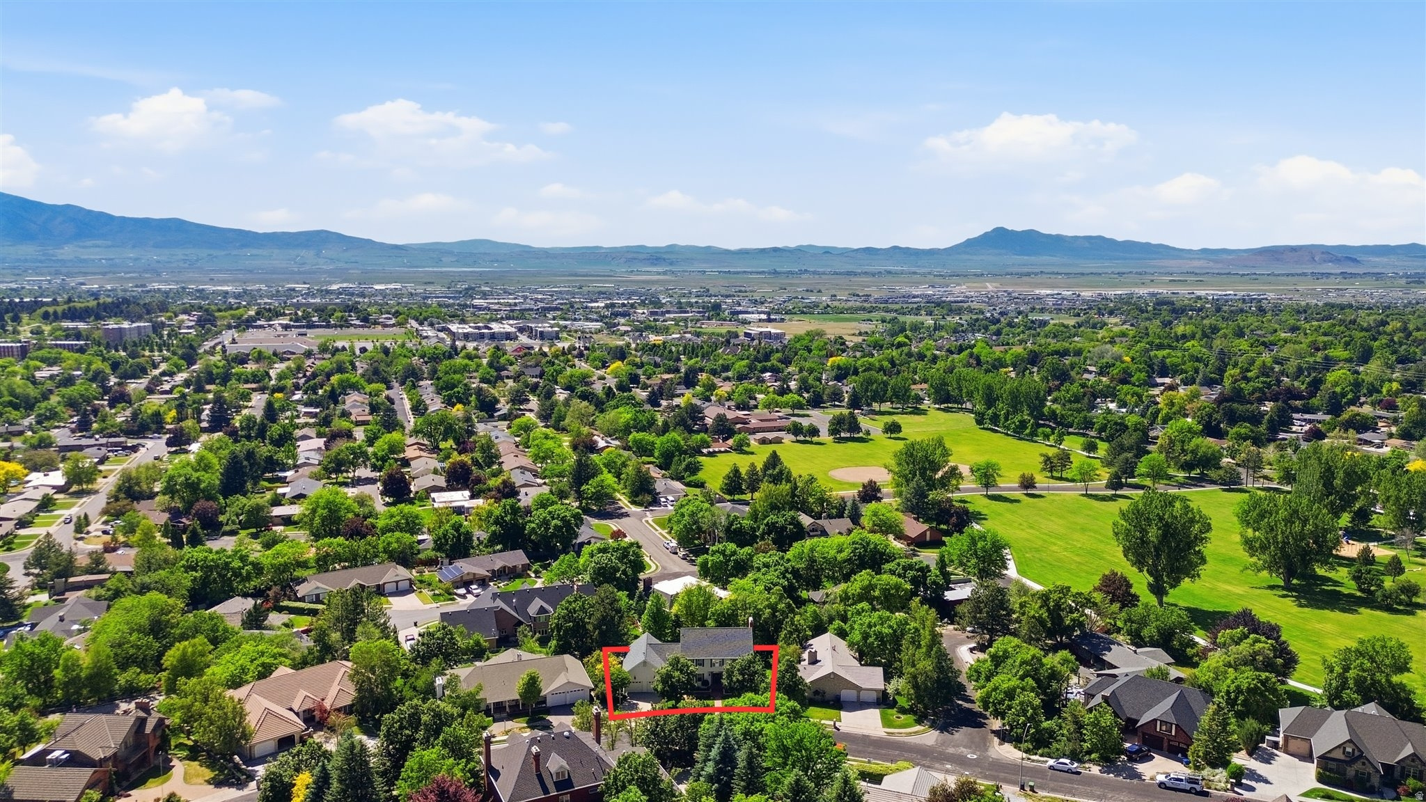 CASTLE HILLS - Residential