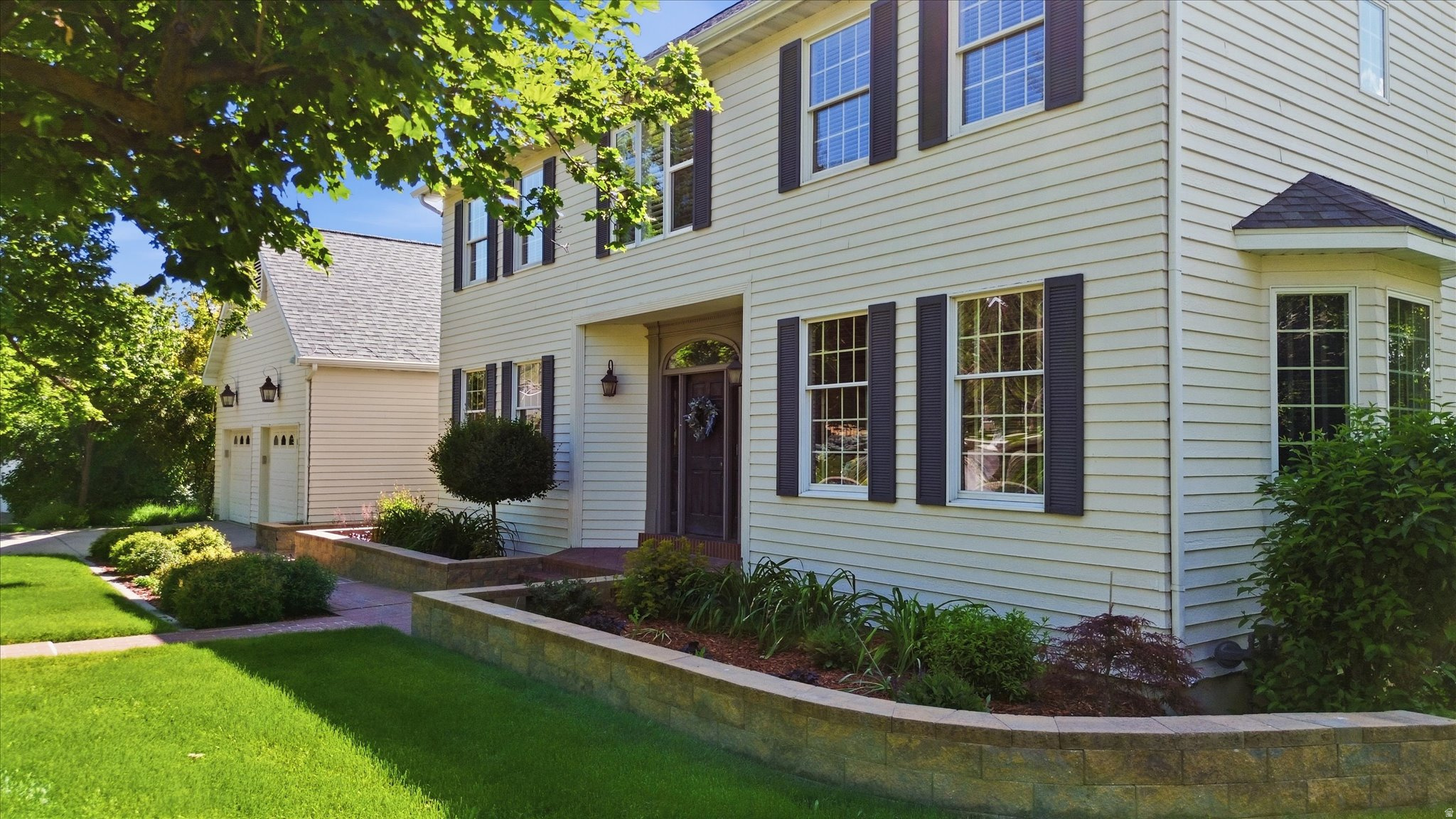 CASTLE HILLS - Residential