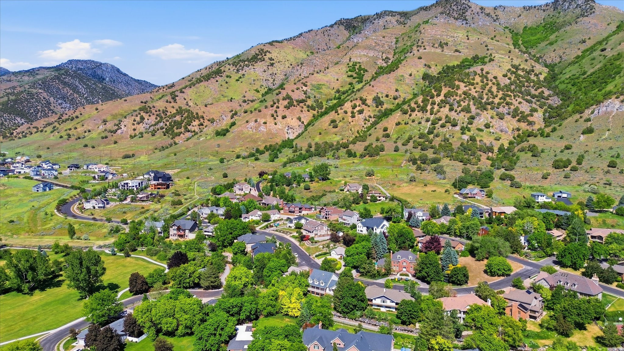CASTLE HILLS - Residential