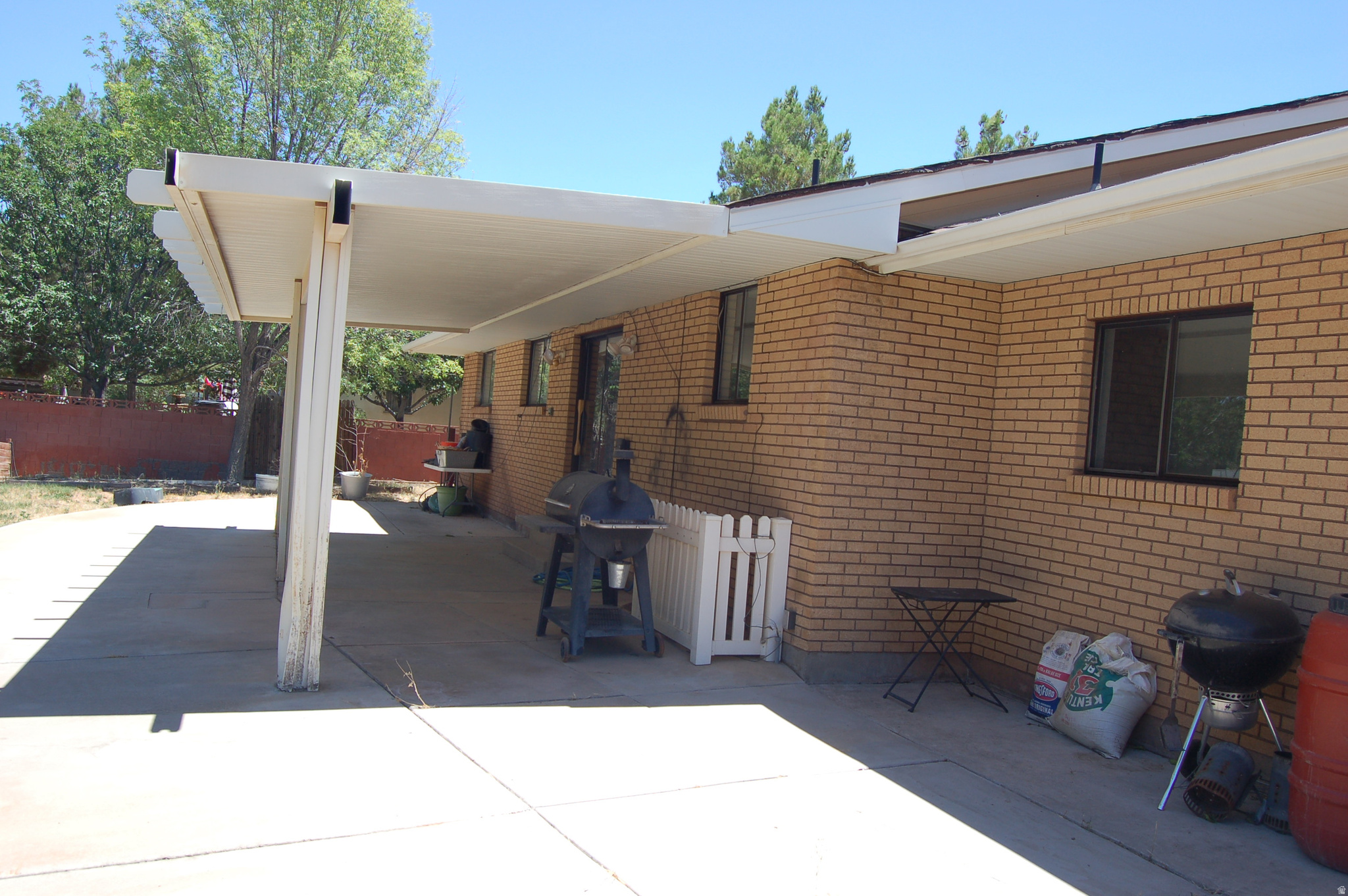 BLOOMINGTON RANCHES - Residential