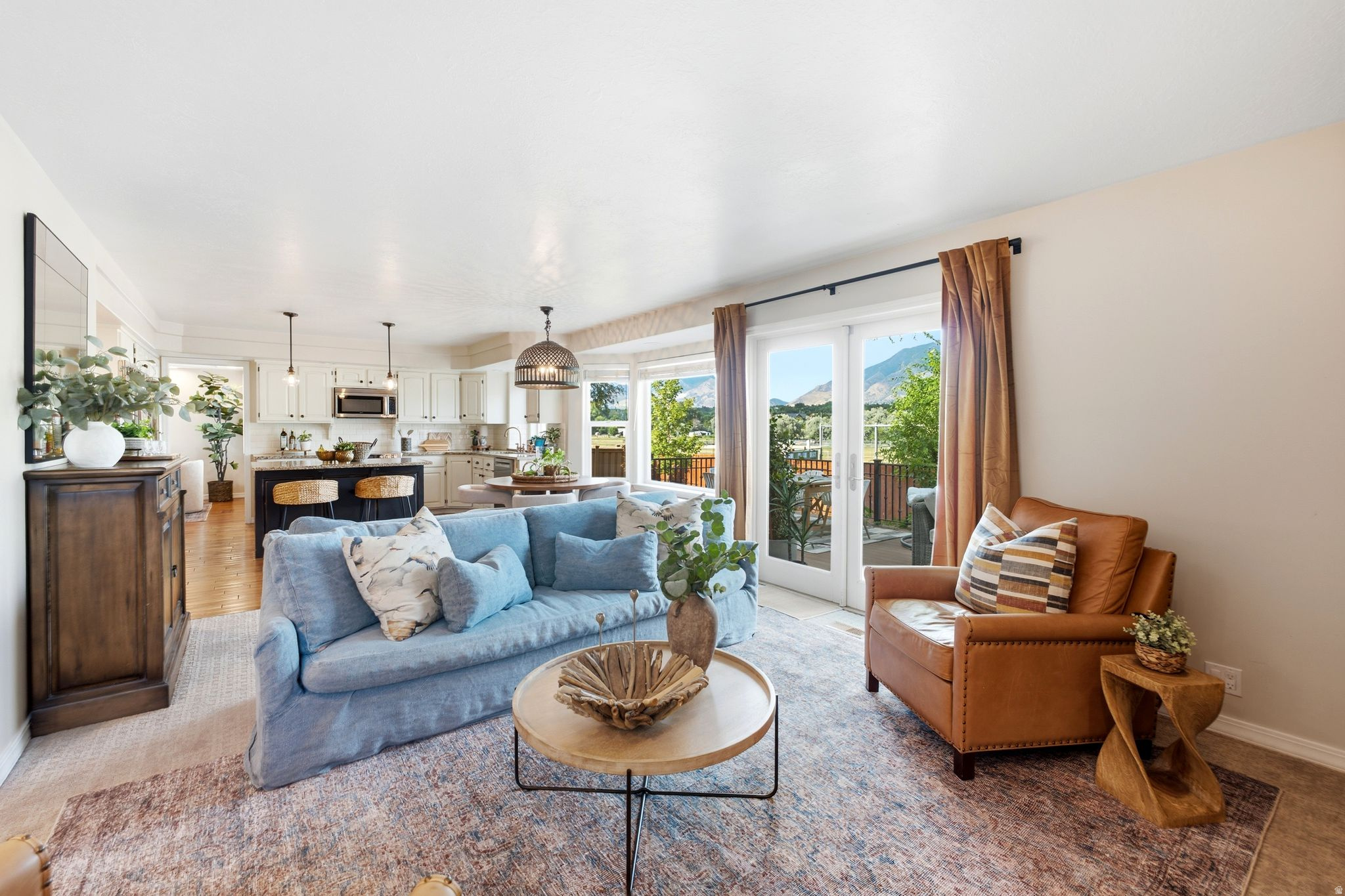 MEADOWS - Residential