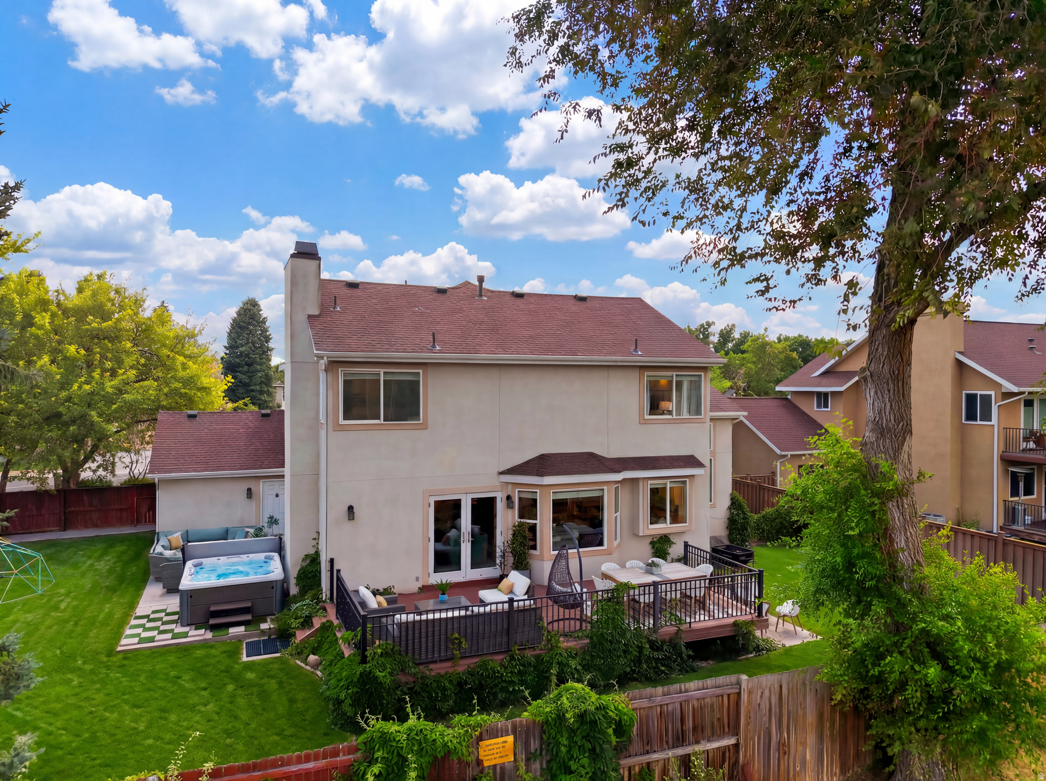 MEADOWS - Residential