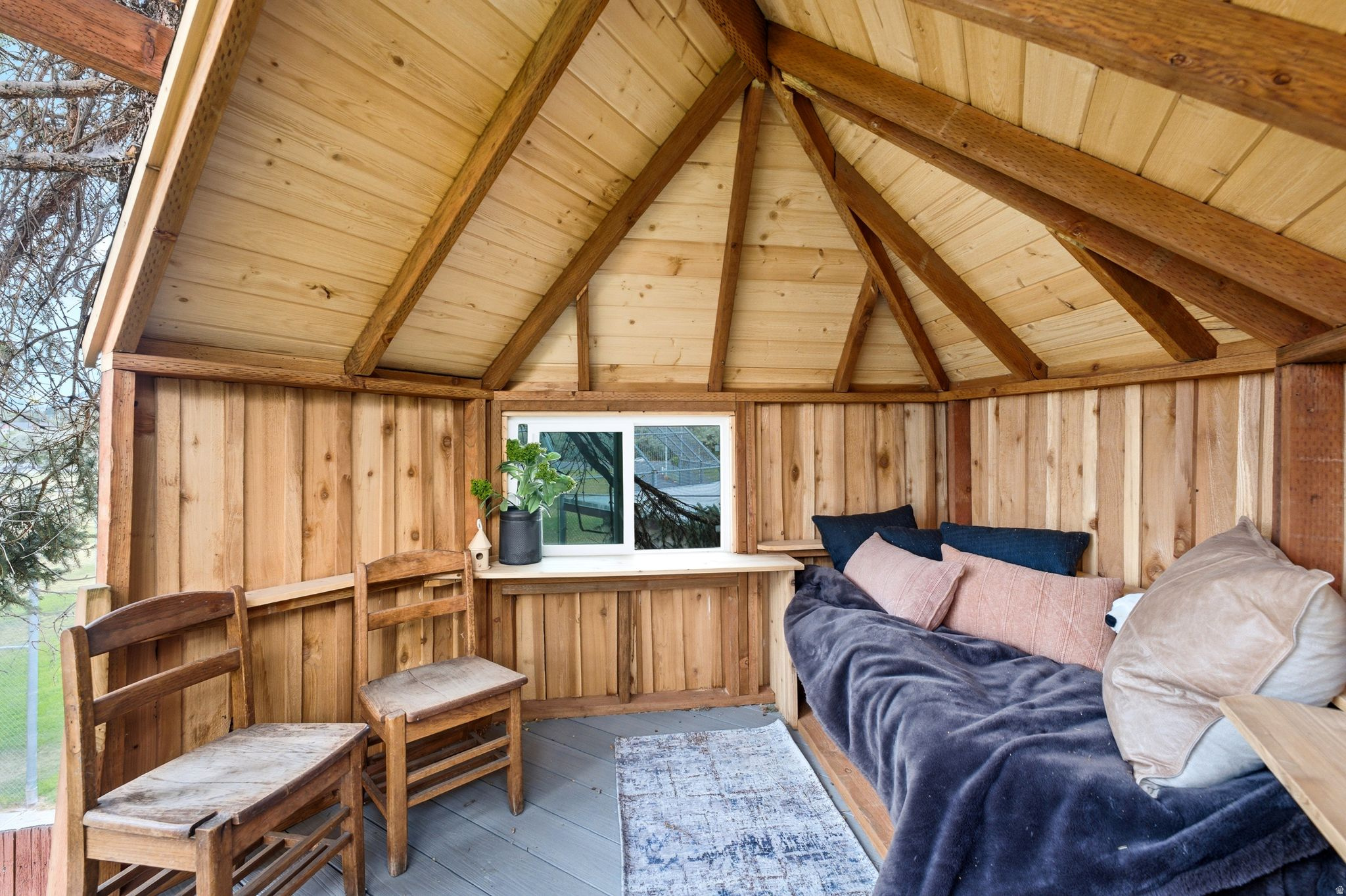 MEADOWS - Residential