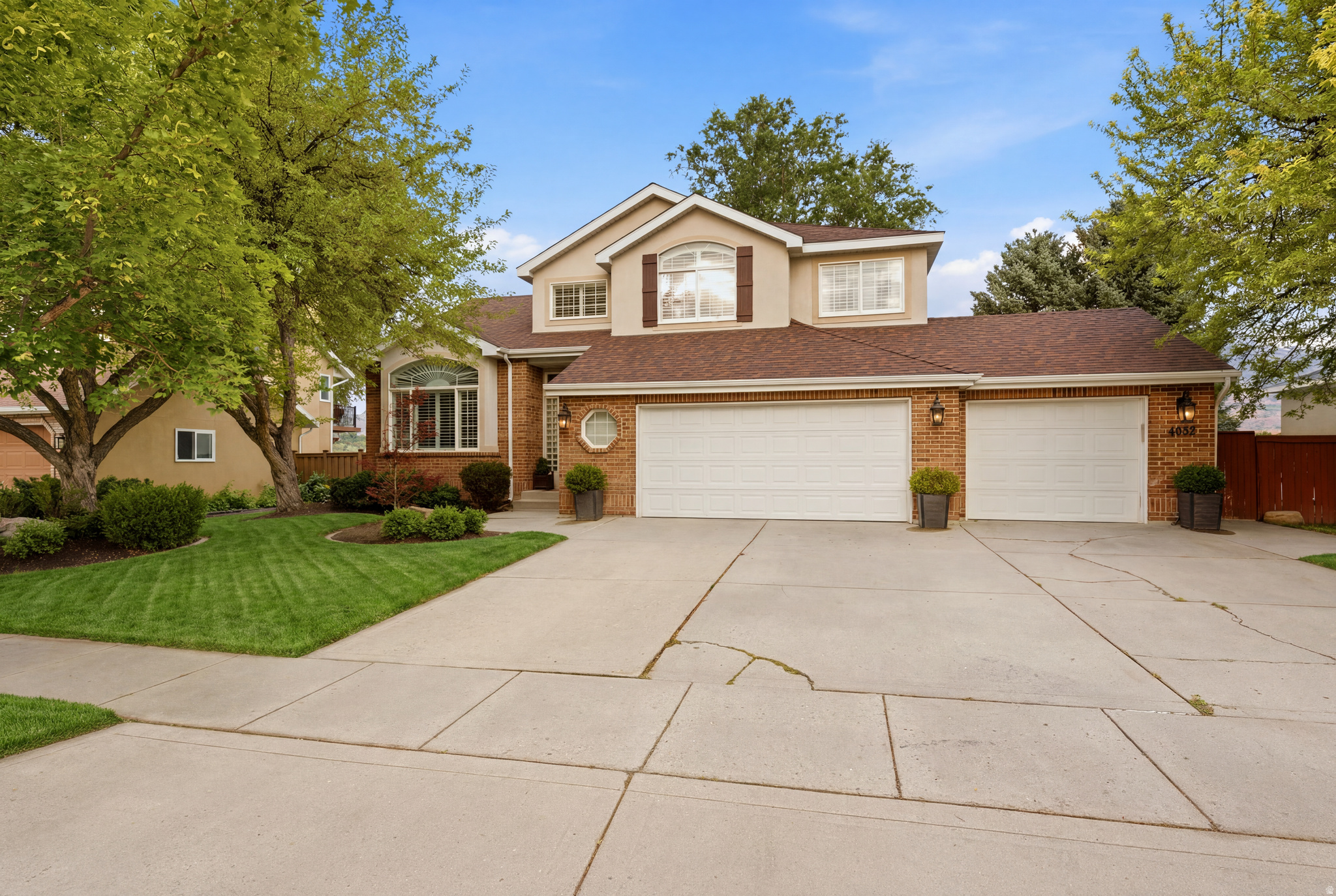 MEADOWS - Residential