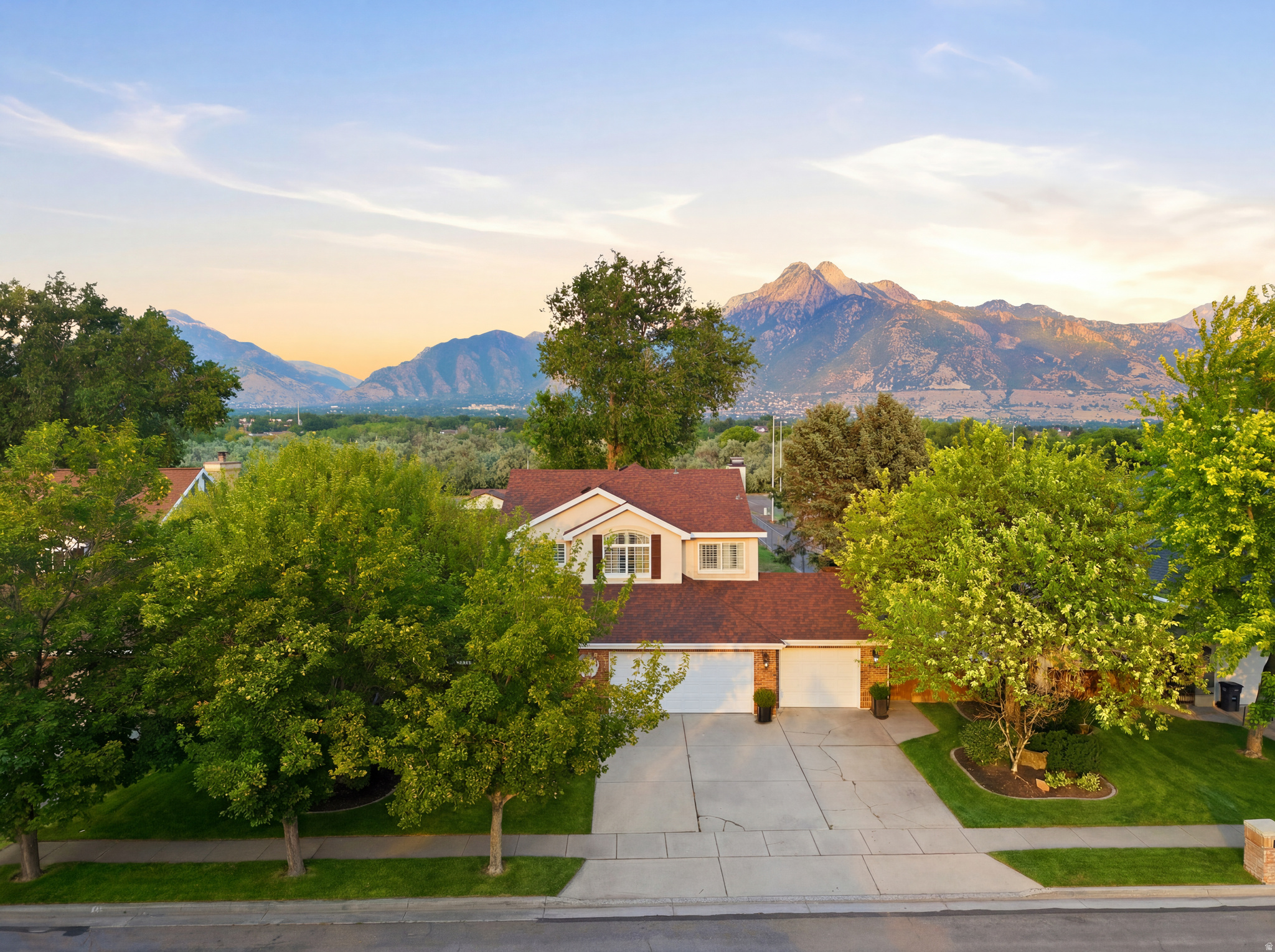 MEADOWS - Residential