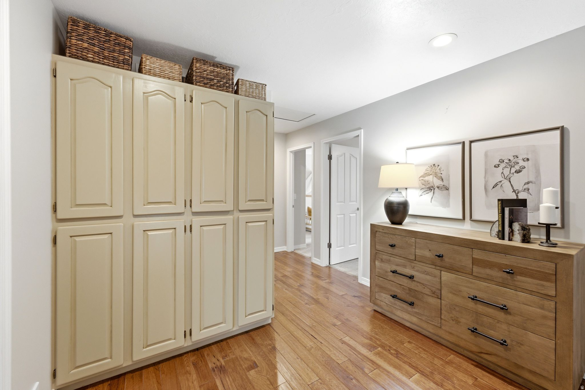 MEADOWS - Residential