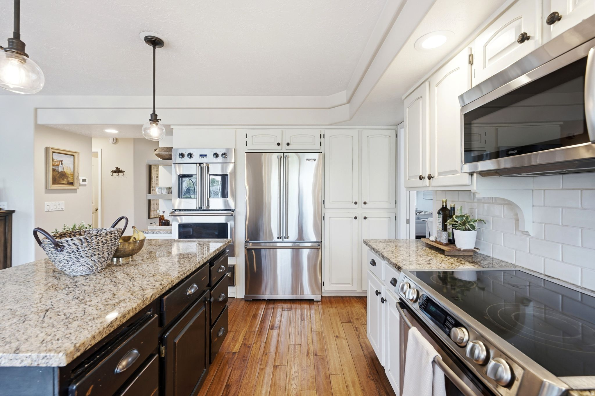 MEADOWS - Residential