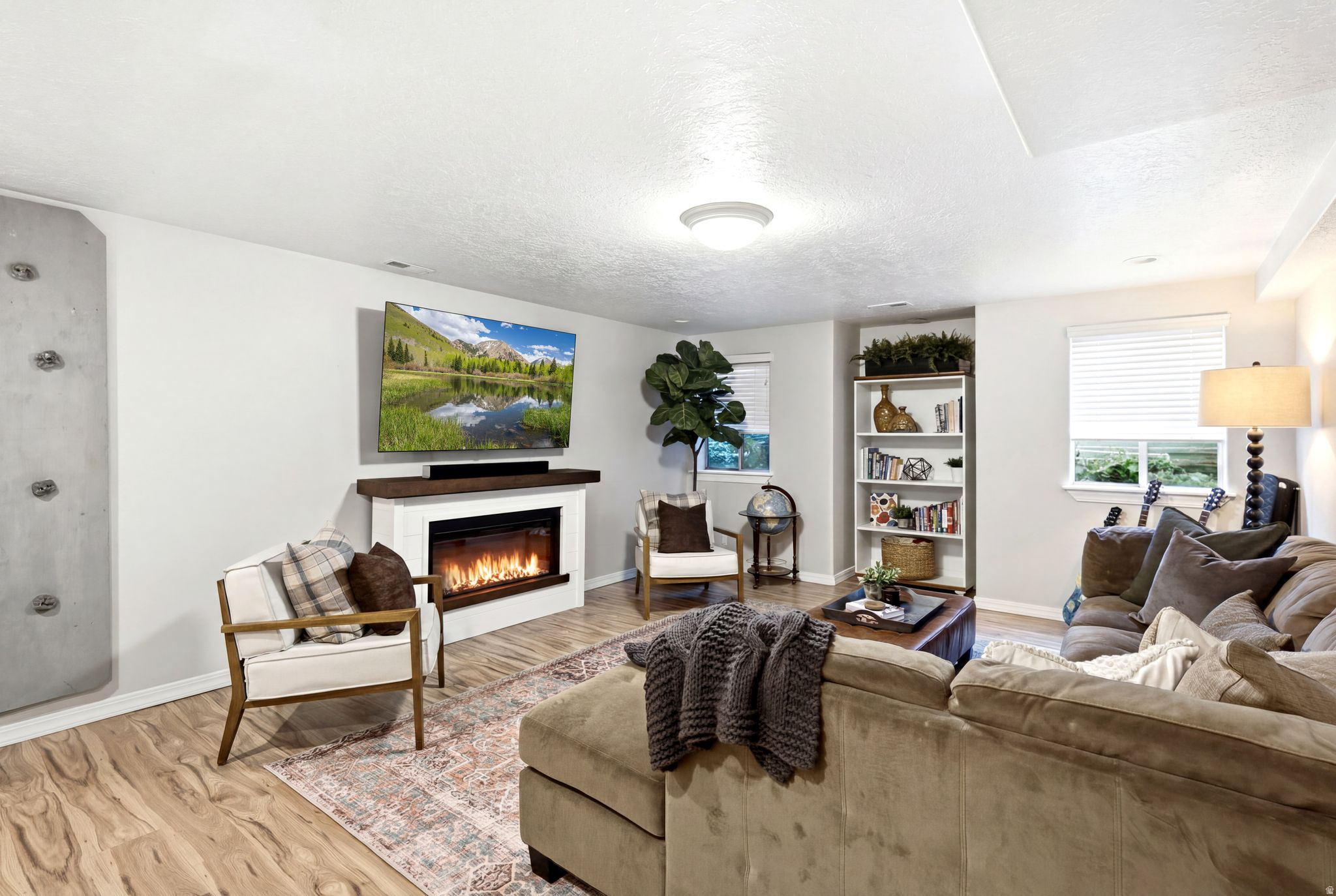 MEADOWS - Residential