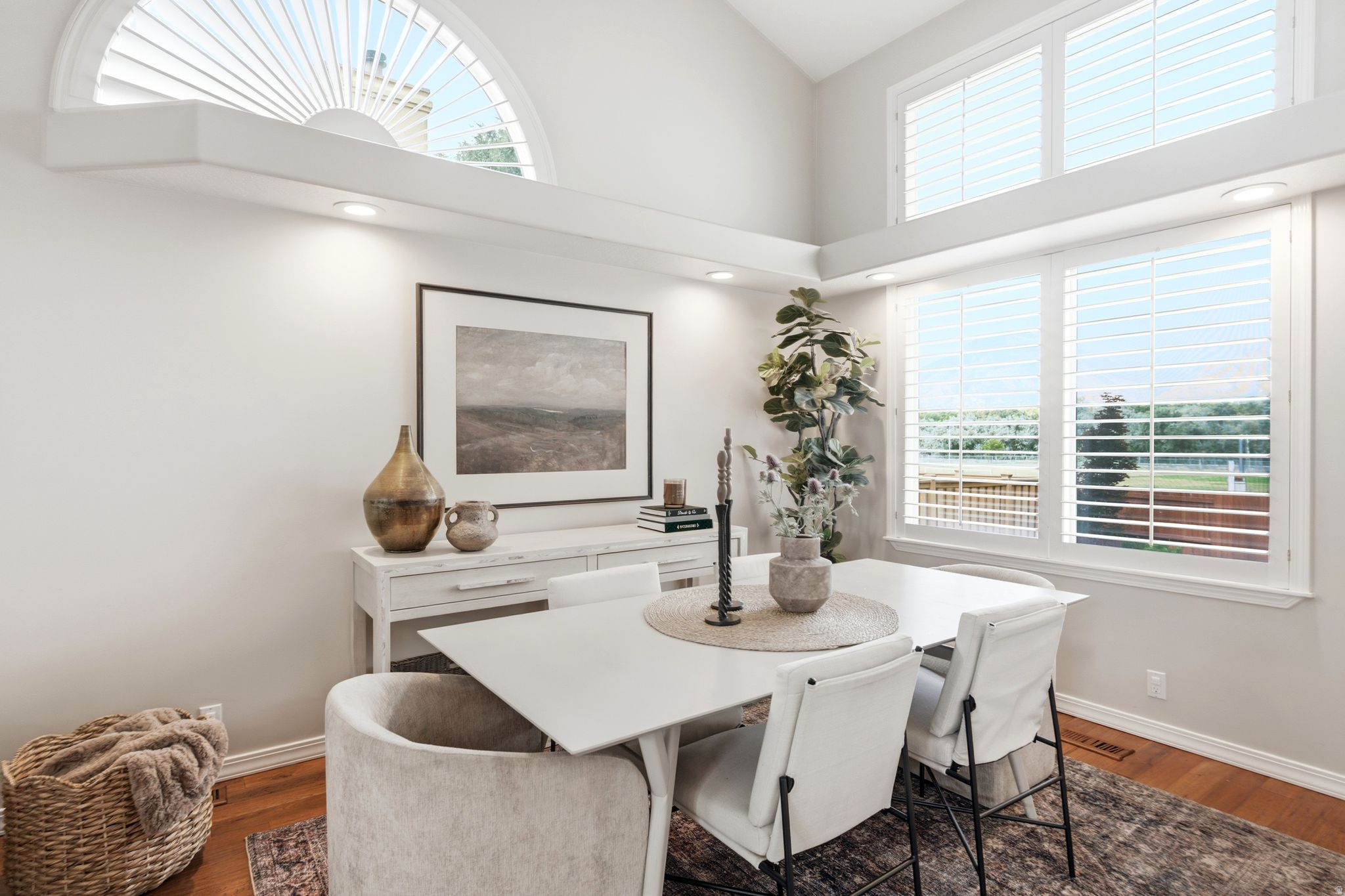 MEADOWS - Residential