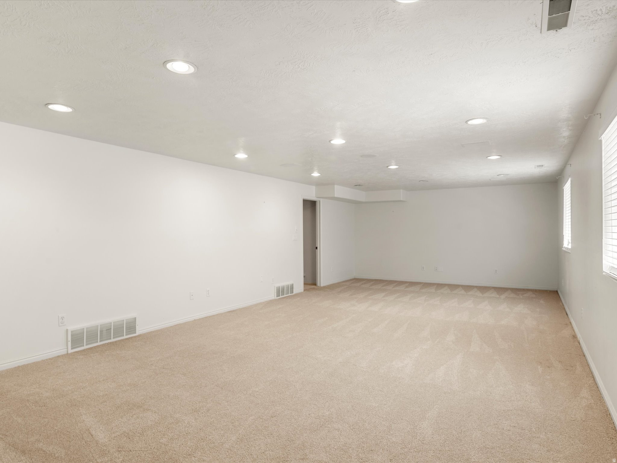 THE CREST - Residential