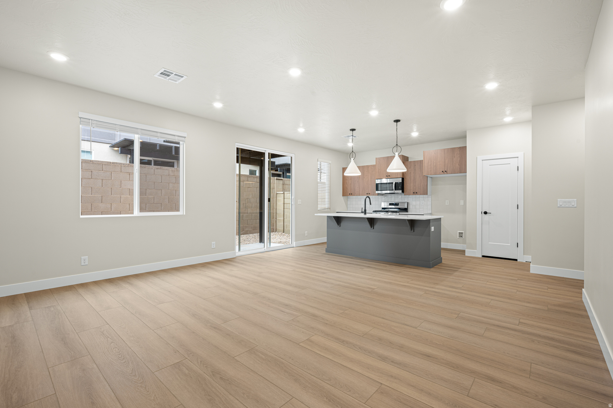 RISE AT CORAL CANYON - Residential