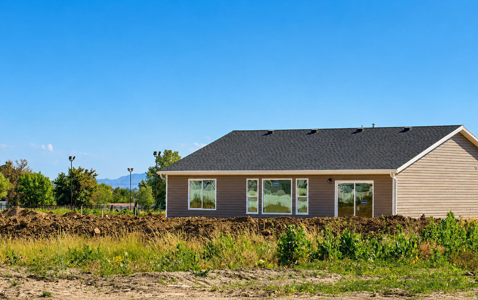 SUMMIT VIEW - Residential