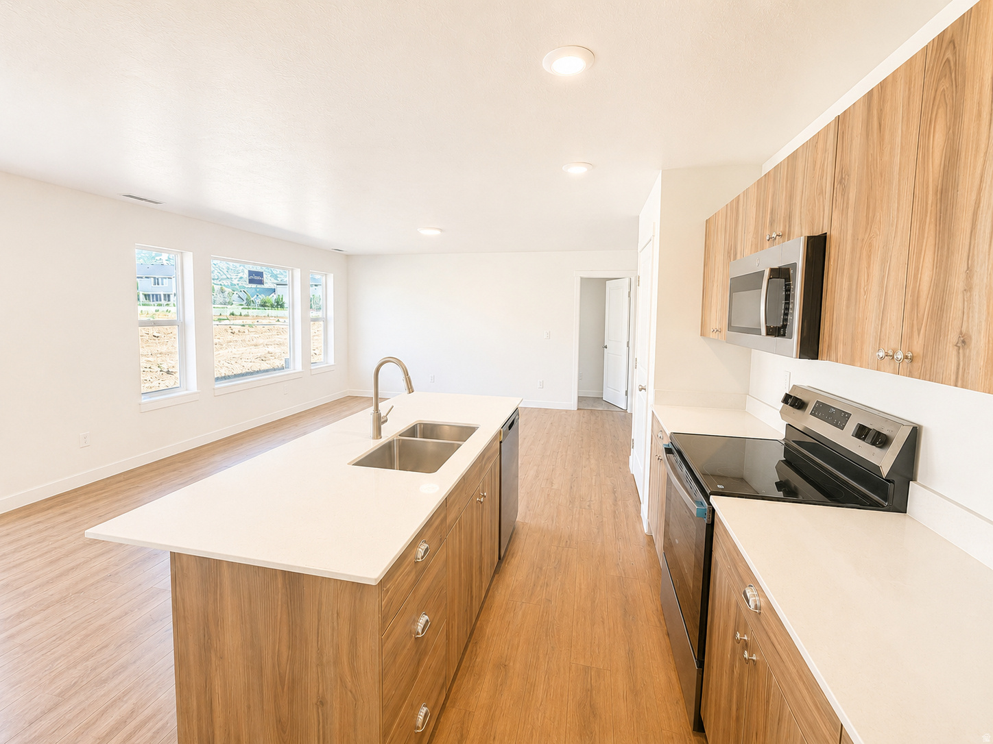 SUMMIT VIEW - Residential