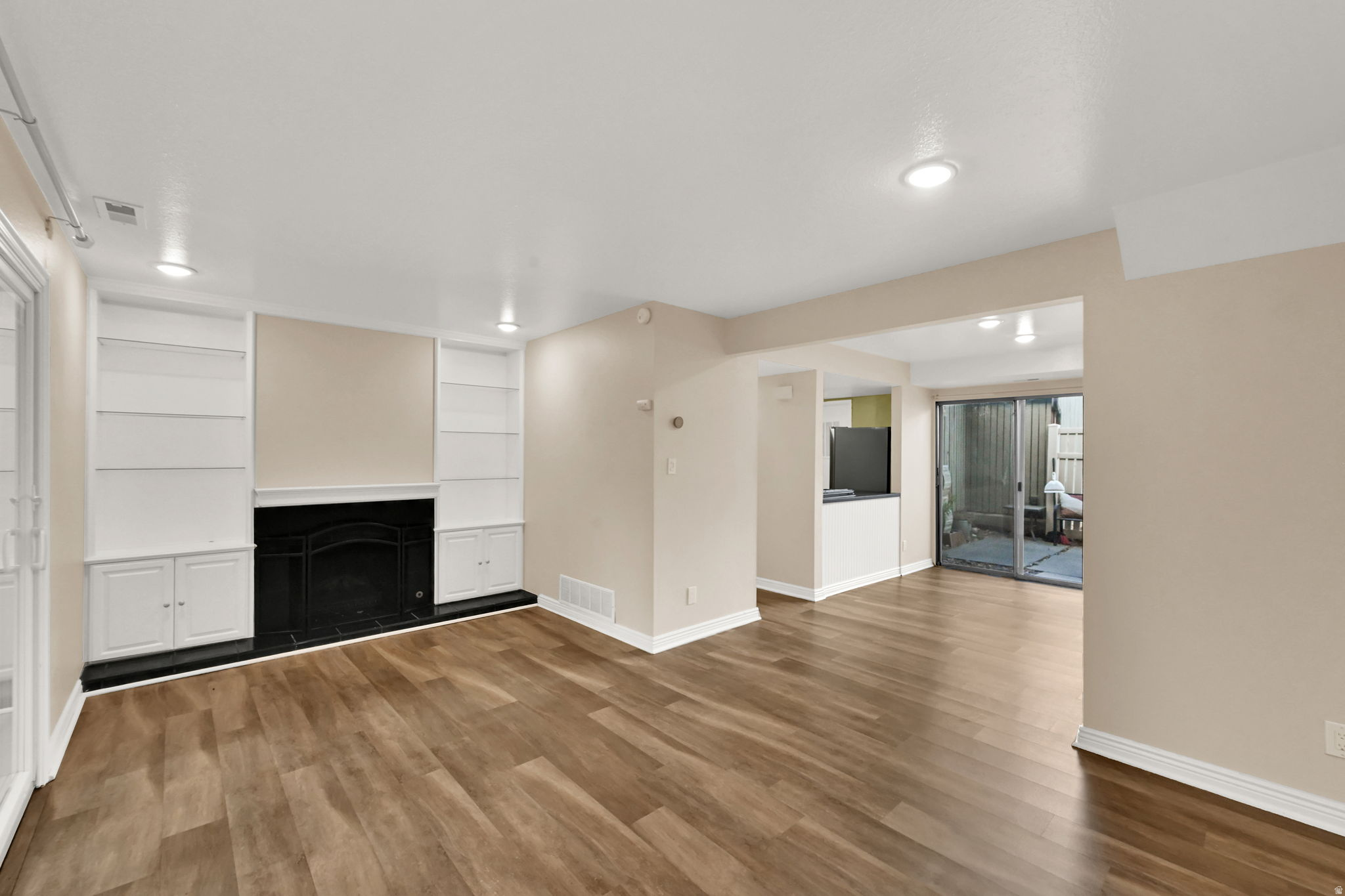 WILLOWS CONDM - Residential