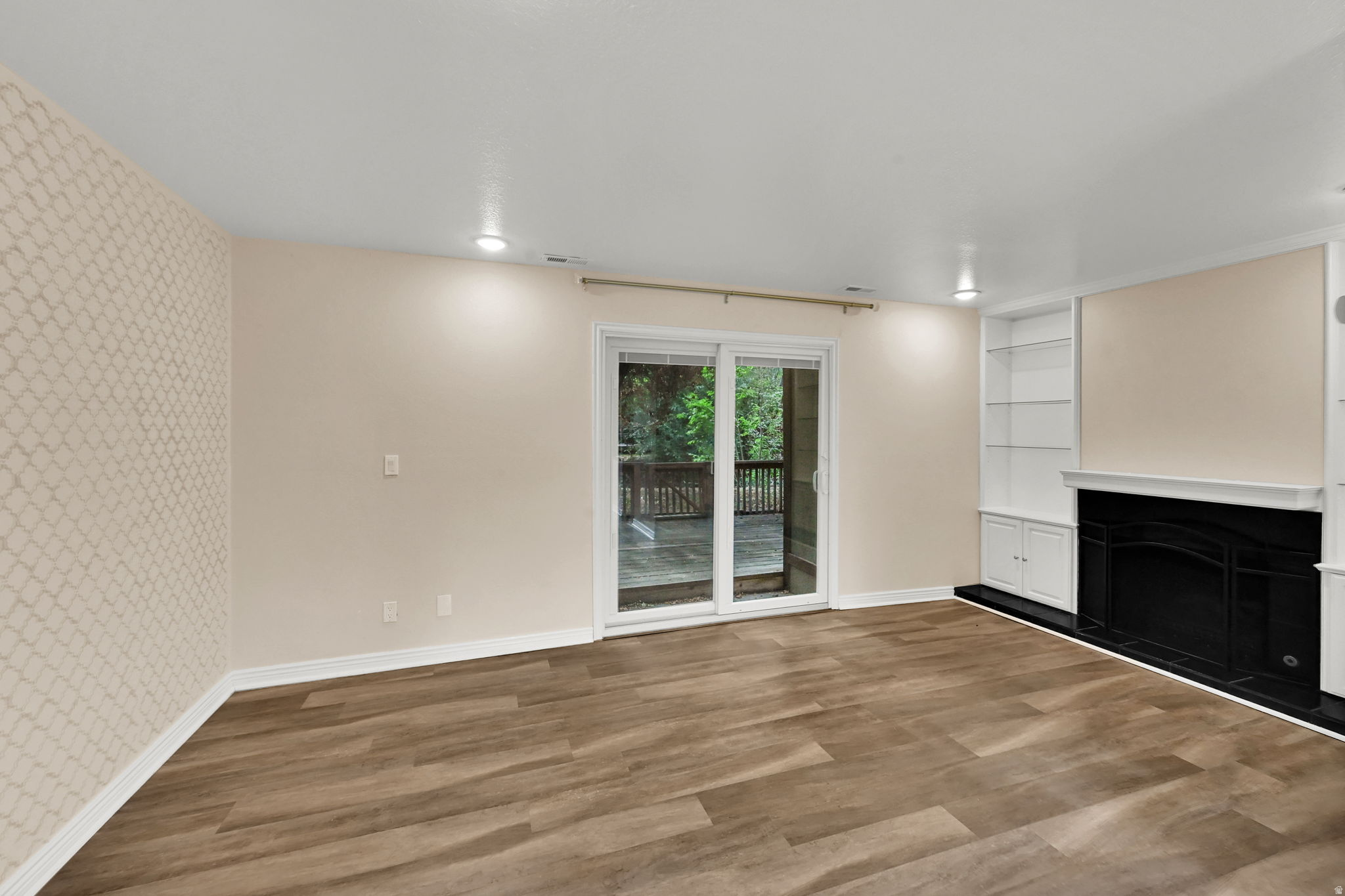 WILLOWS CONDM - Residential