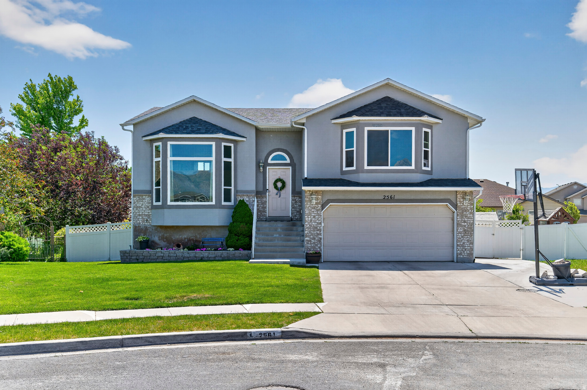 PARKSIDE ESTATES - Residential