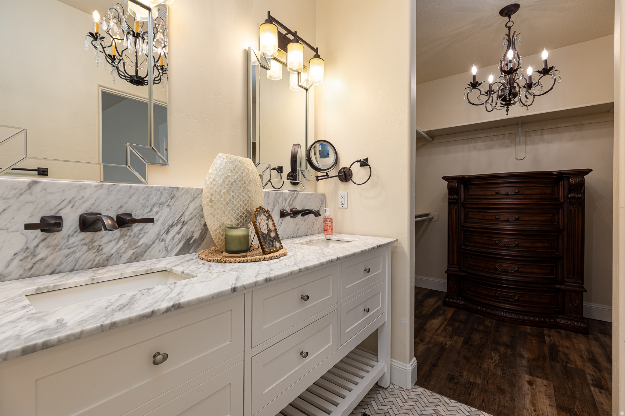MESA HILLS SUBDIVISION - Residential