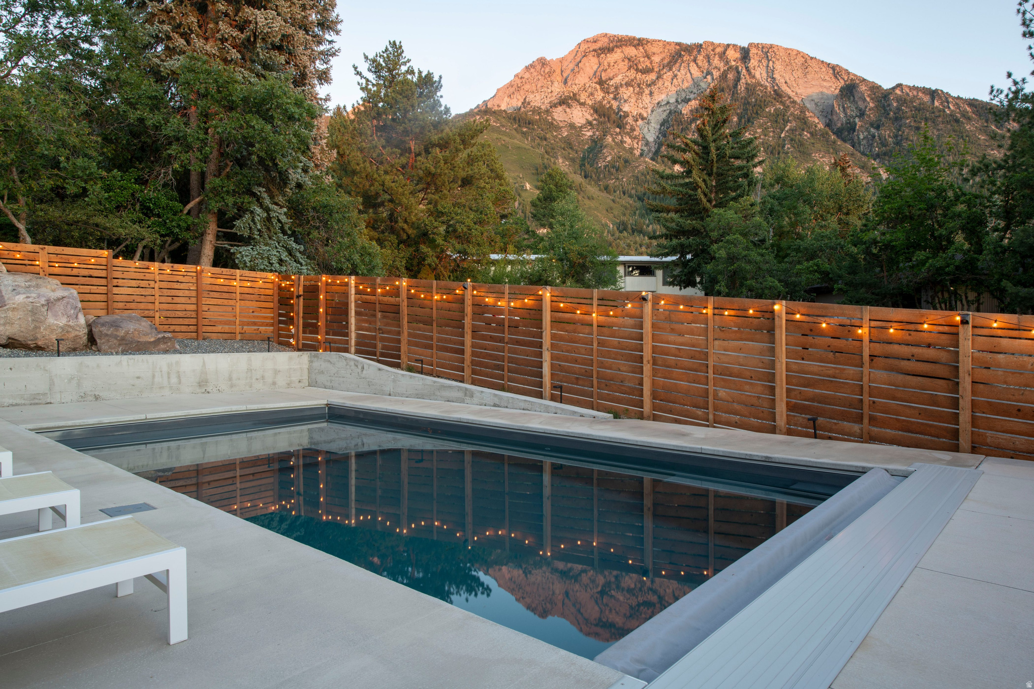 MOUNT OLYMPUS COVE #3 - Residential