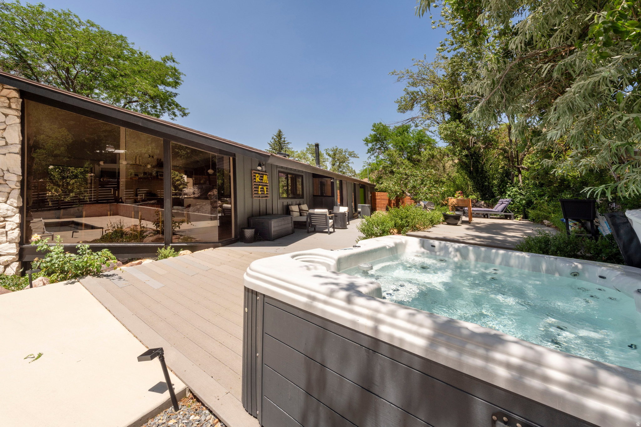 MOUNT OLYMPUS COVE #3 - Residential