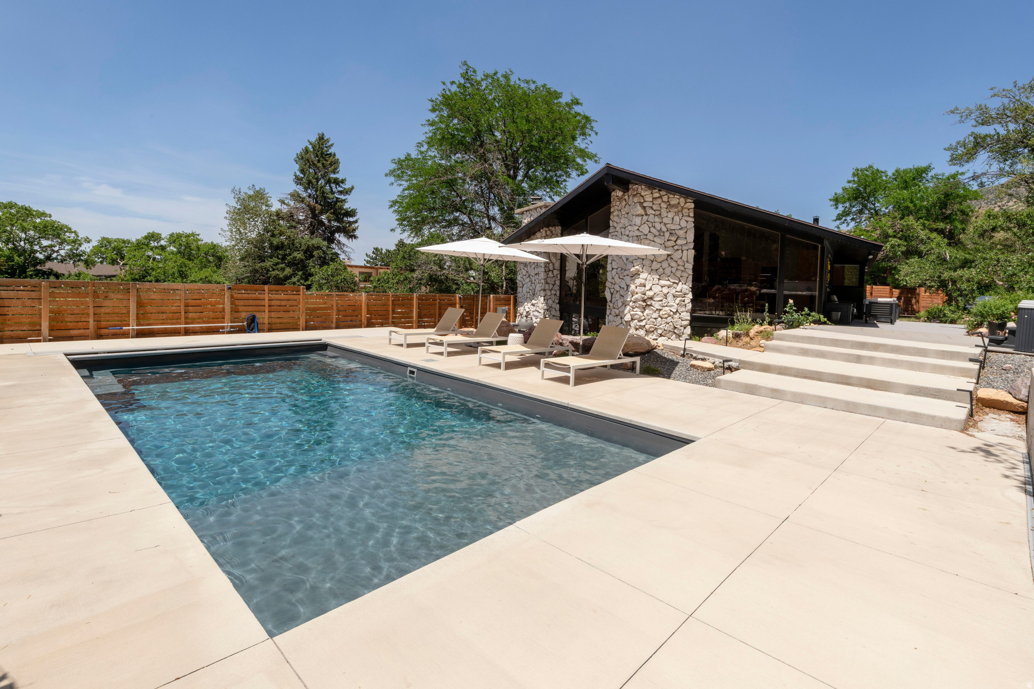 MOUNT OLYMPUS COVE #3 - Residential