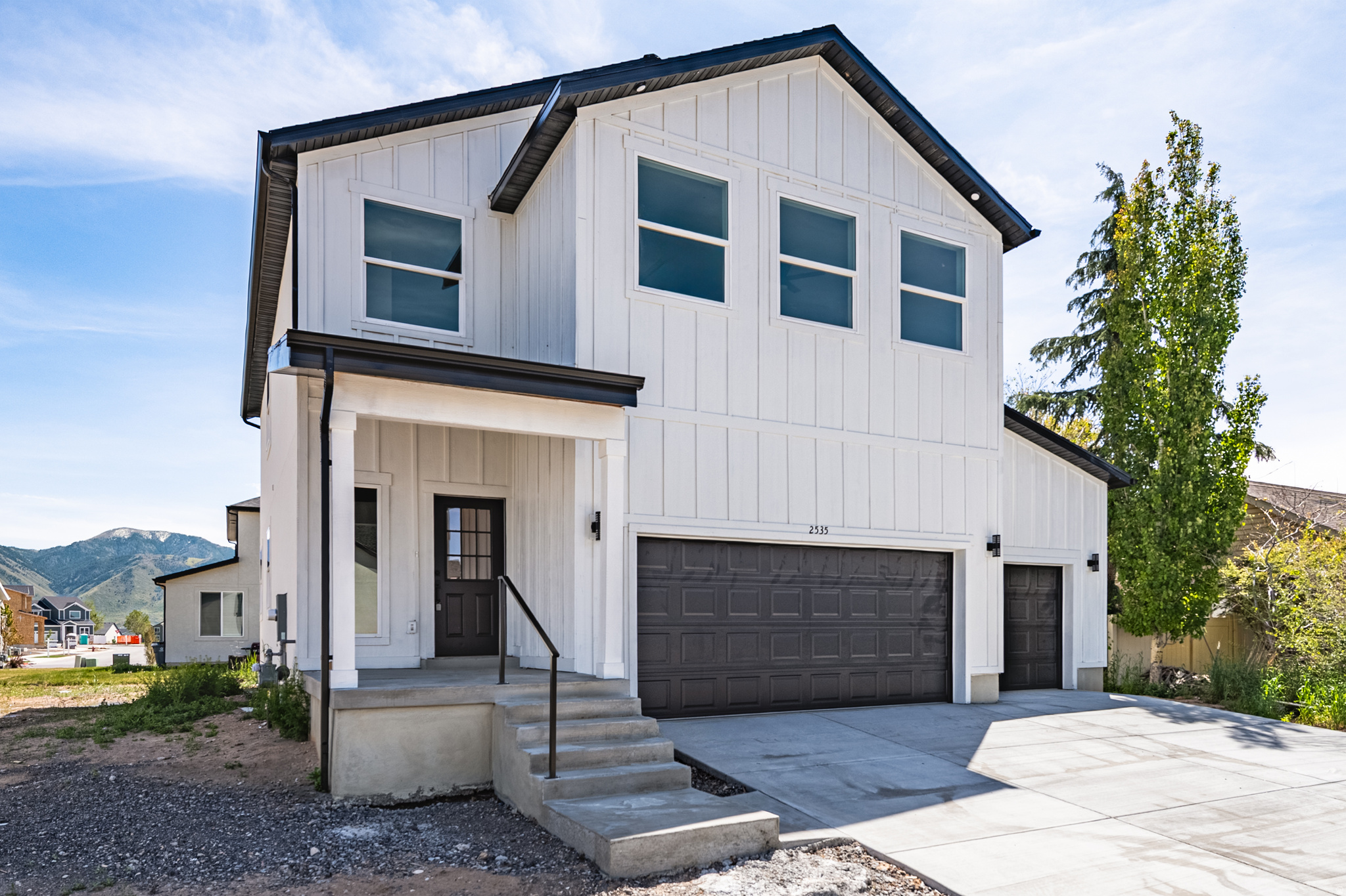 SUNRISE RANCH - Residential