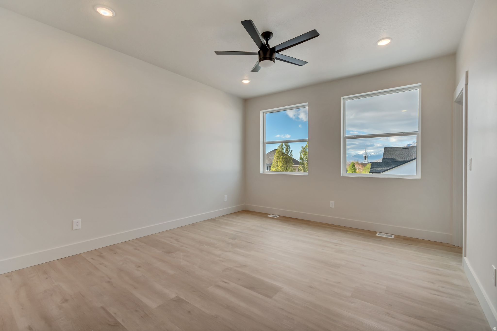 SUNRISE RANCH - Residential