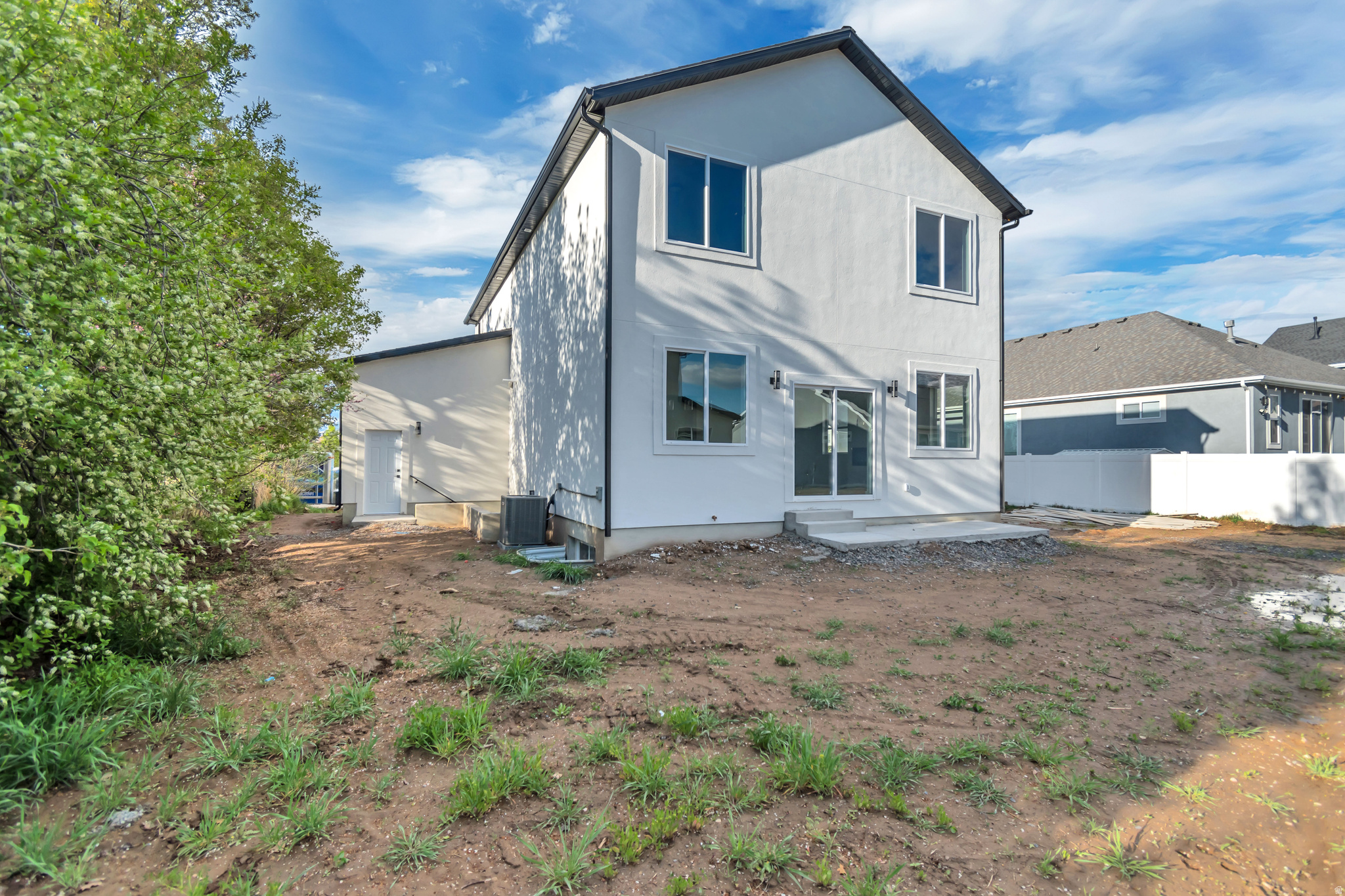 SUNRISE RANCH - Residential