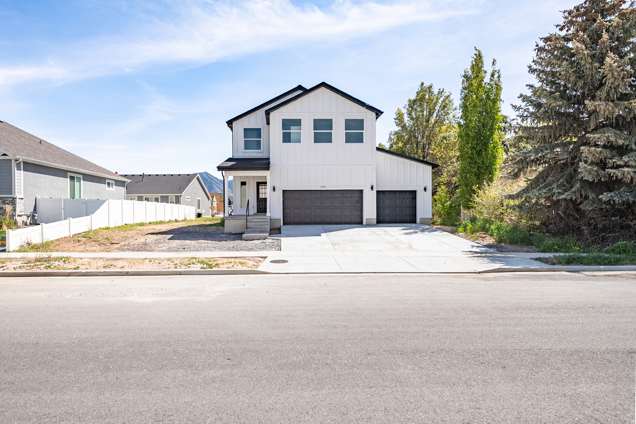 SUNRISE RANCH - Residential