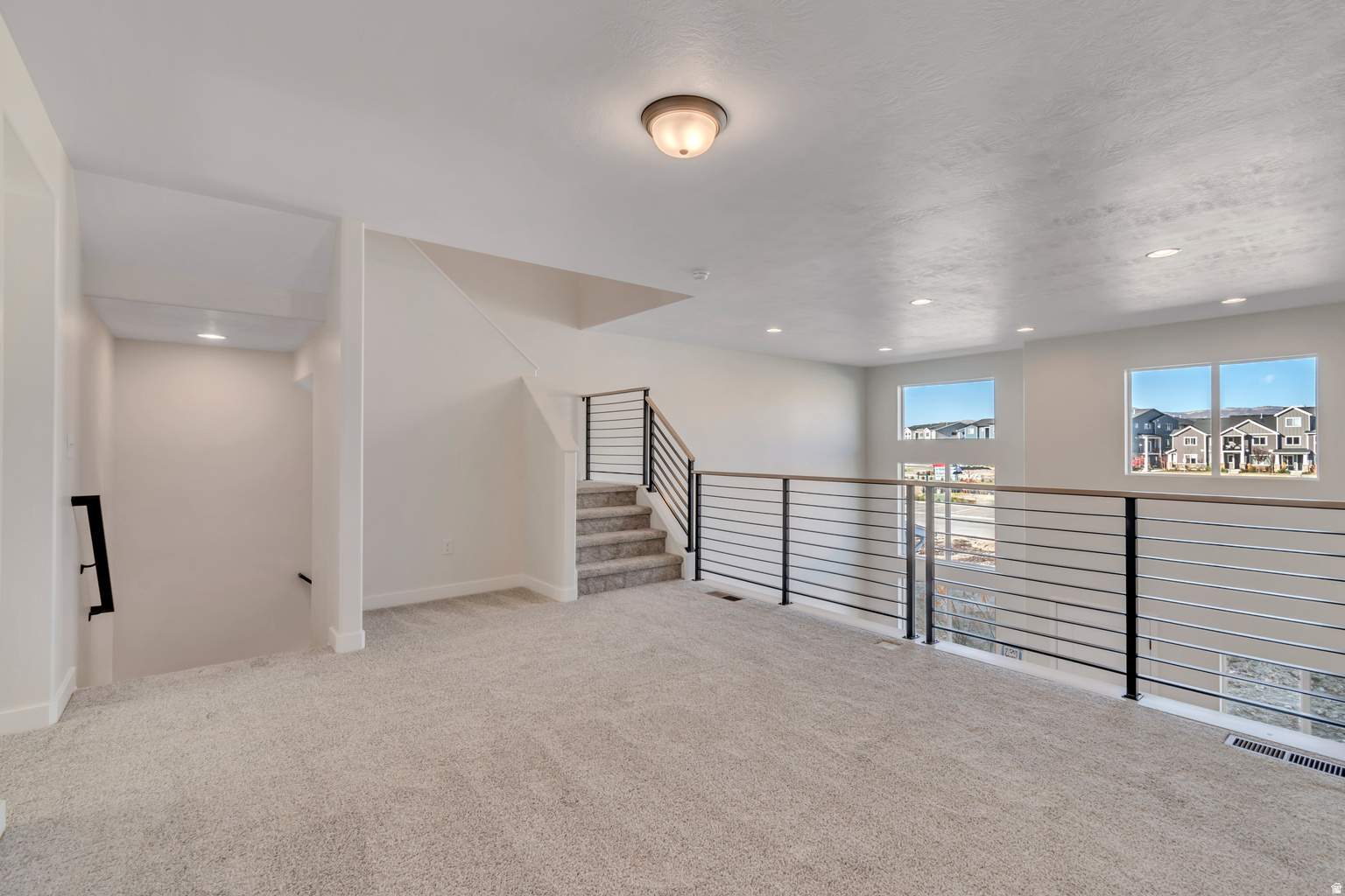 MEADOWBROOK - Residential