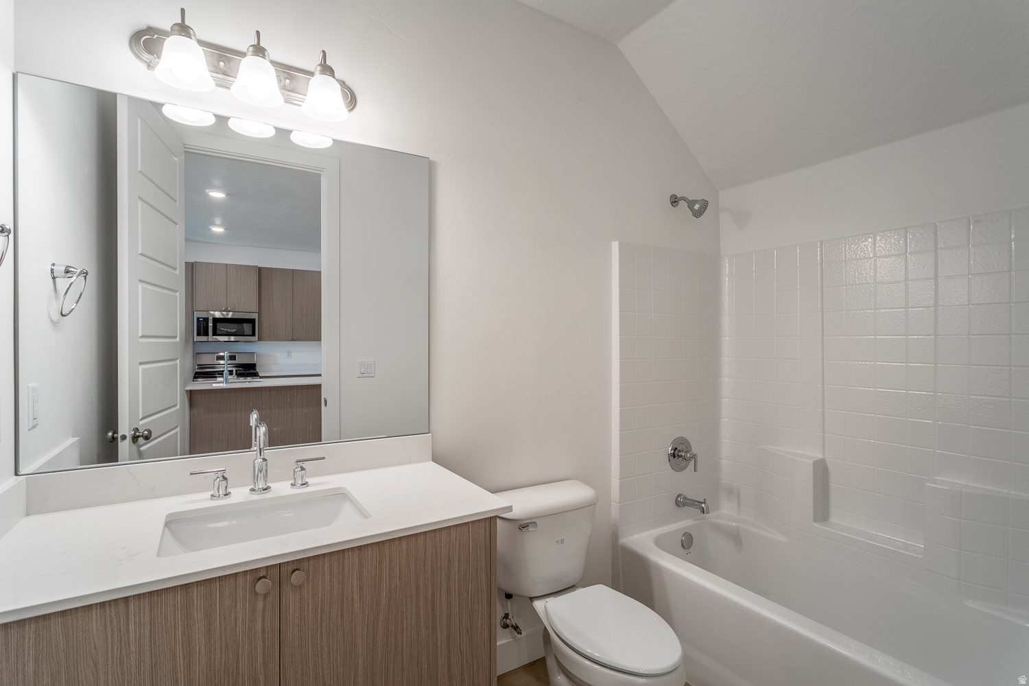BECCO CREEK TOWNHOMES AT DIVARIO - Residential