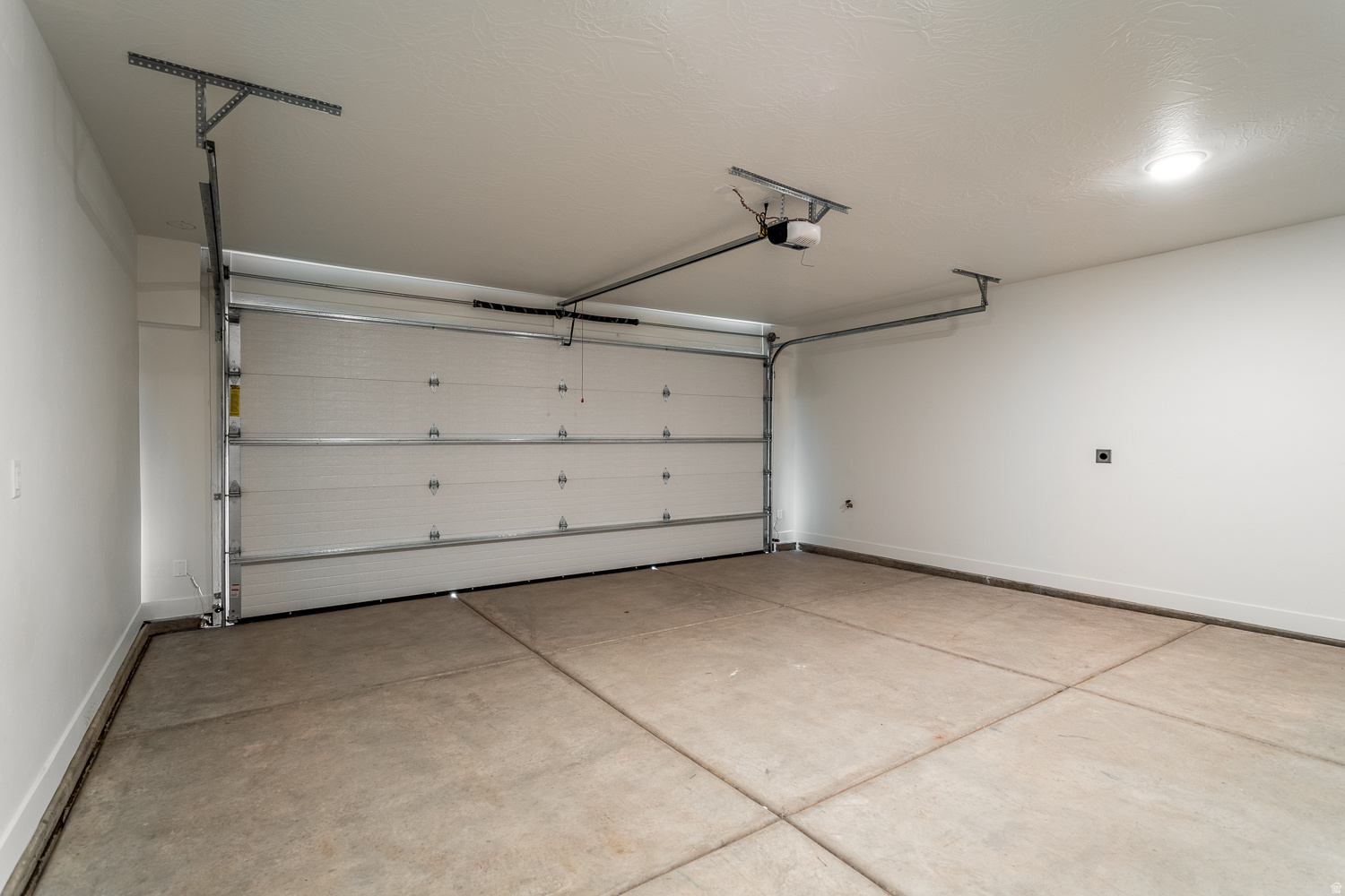 BECCO CREEK TOWNHOMES AT DIVARIO - Residential