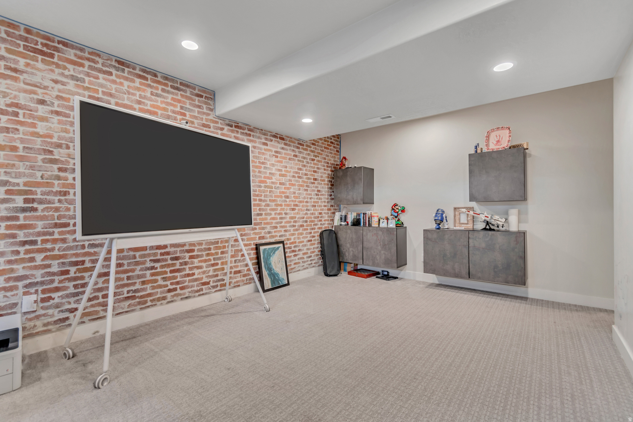TIMP VISTA CIR - Residential