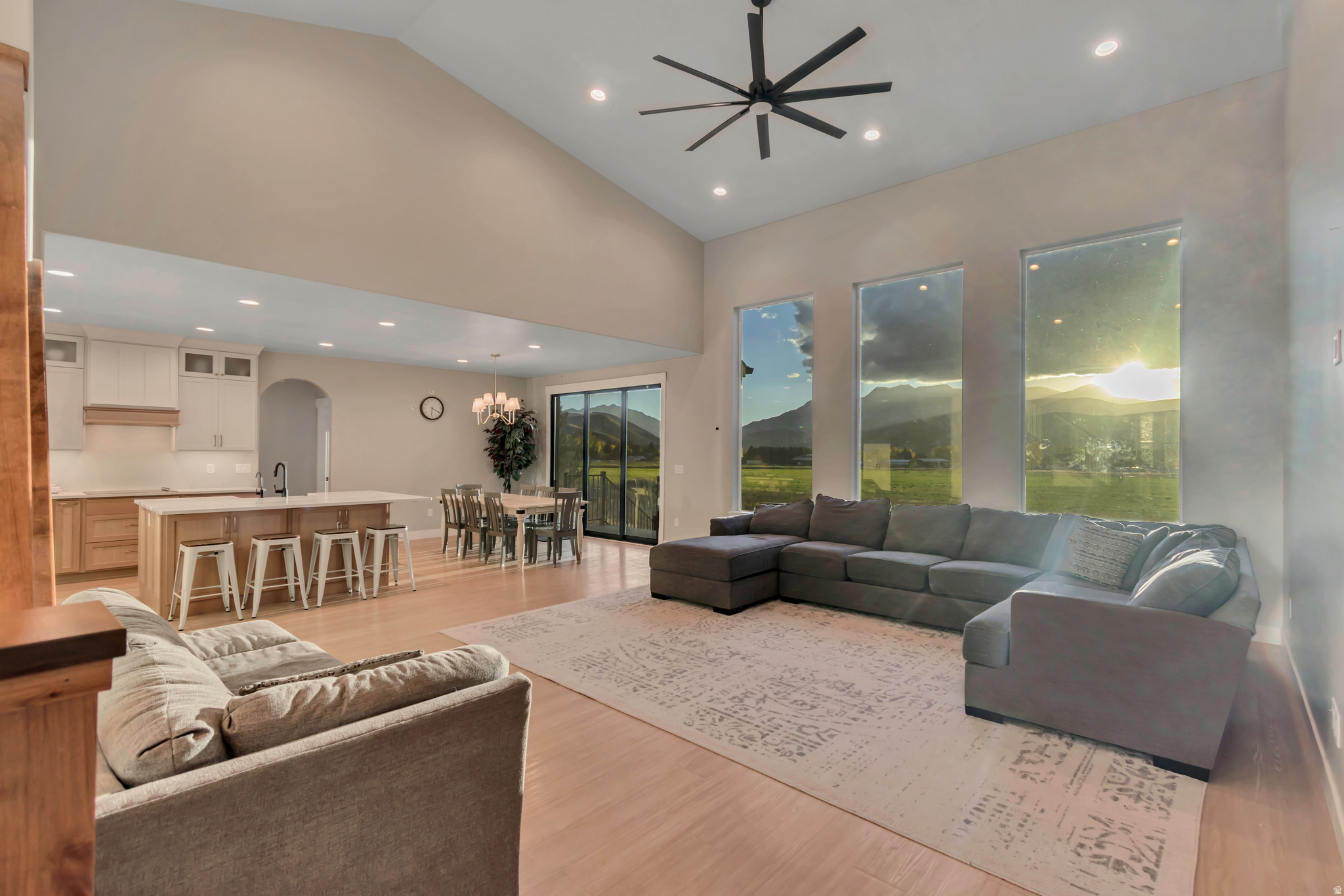 TIMP VISTA CIR - Residential