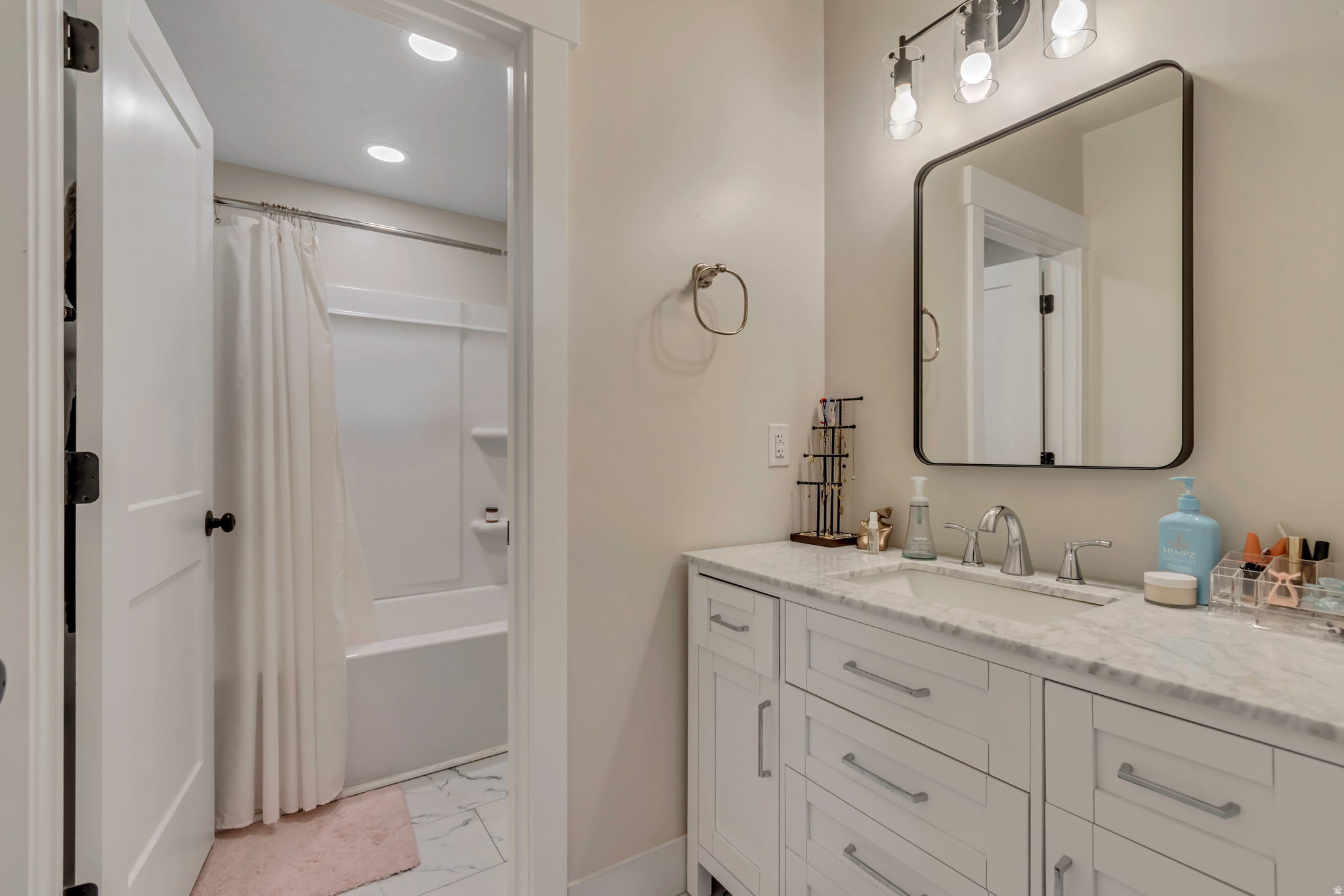 TIMP VISTA CIR - Residential
