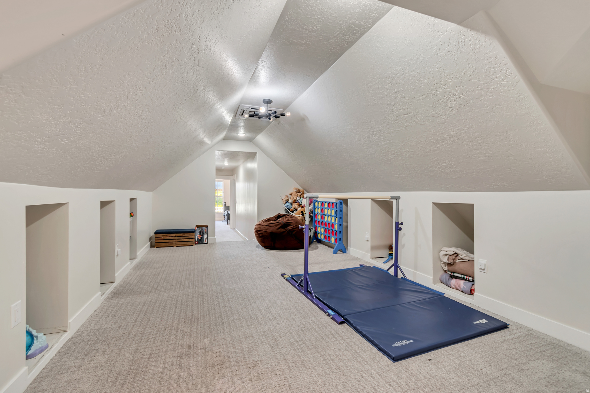 TIMP VISTA CIR - Residential