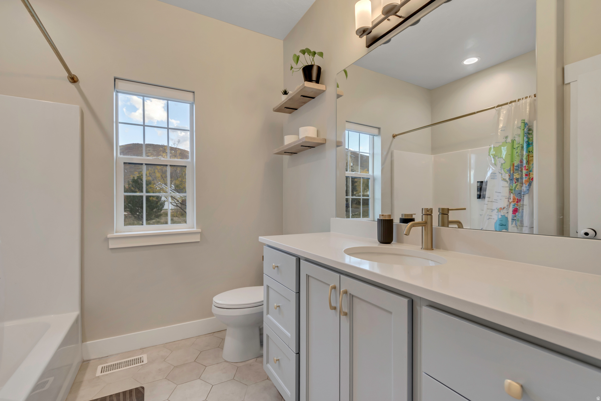 TIMP VISTA CIR - Residential