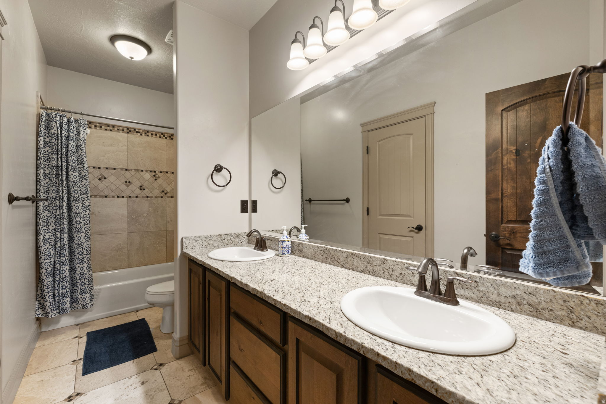 MITCHELL MEADOWS - Residential