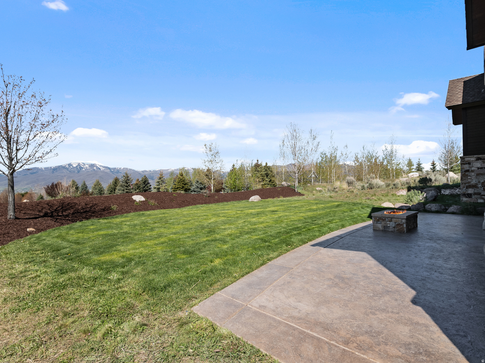 RED LEDGES - Residential
