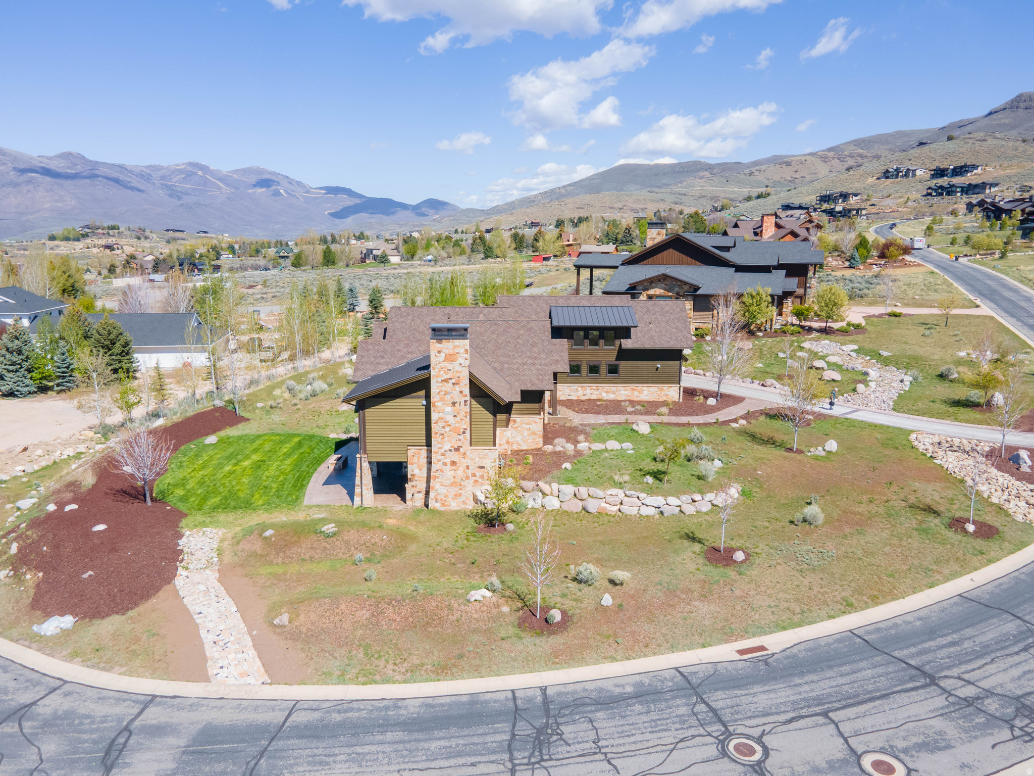 RED LEDGES - Residential