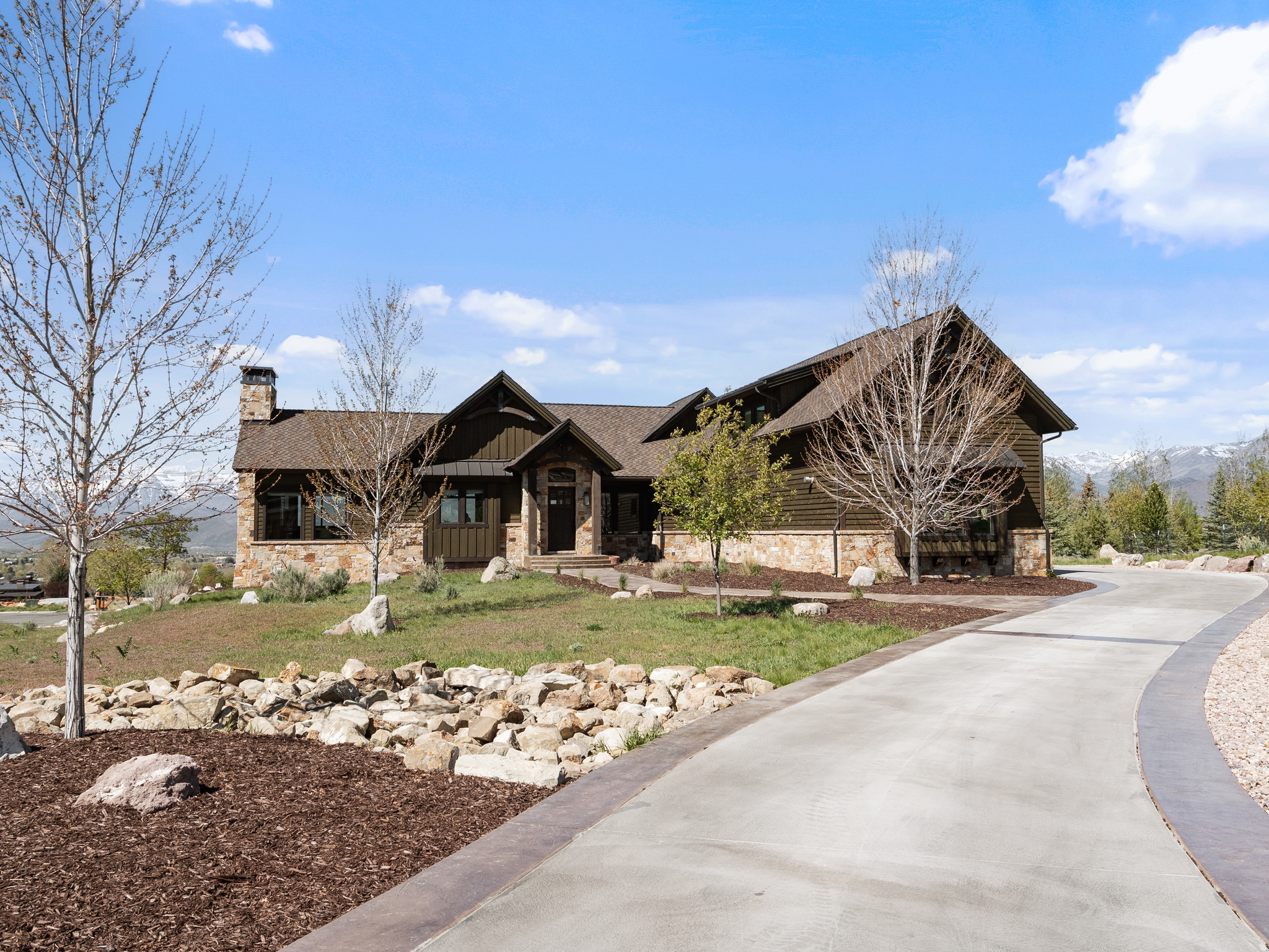 RED LEDGES - Residential