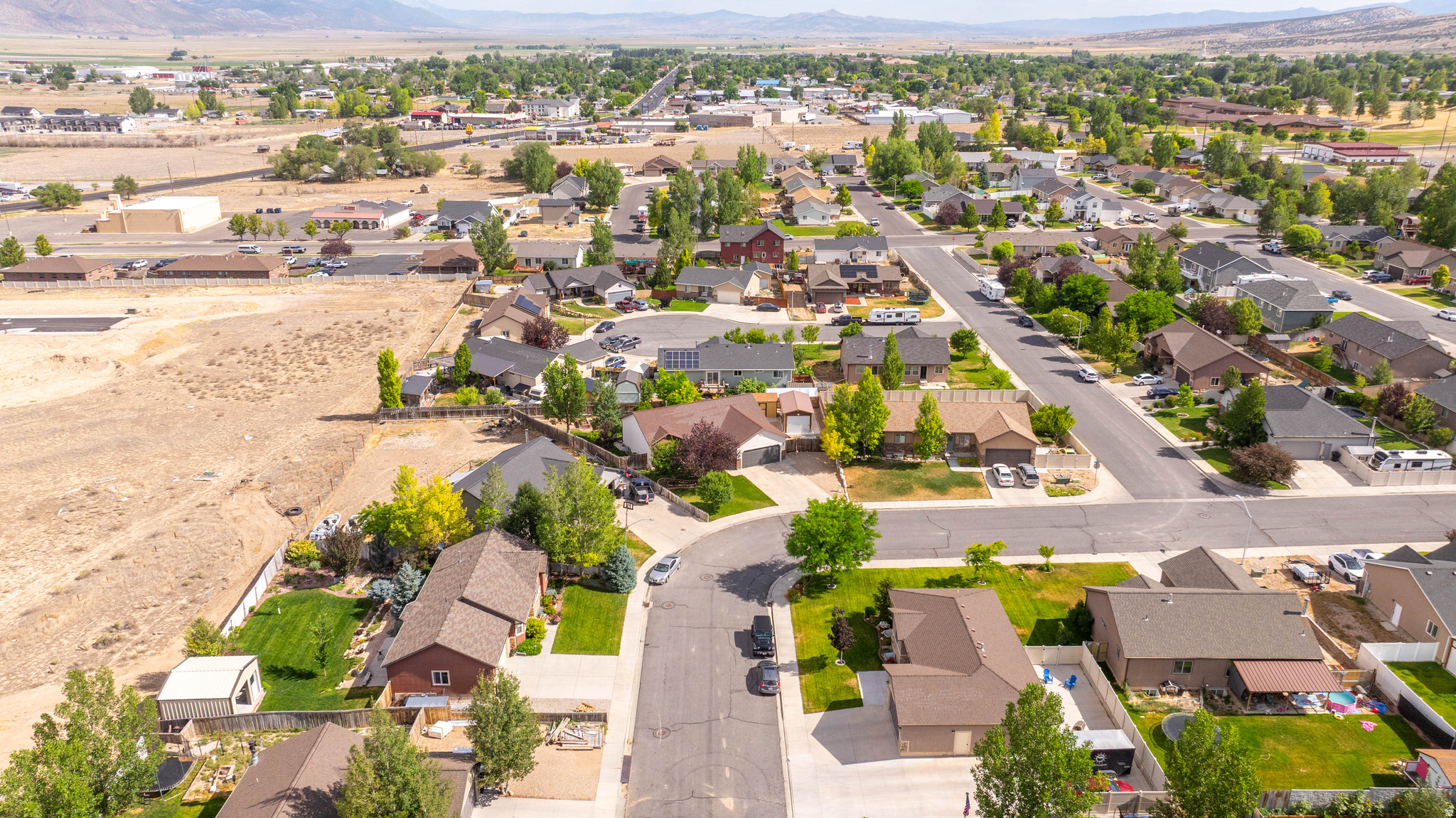 COTTONWOOD ESTATES - Residential