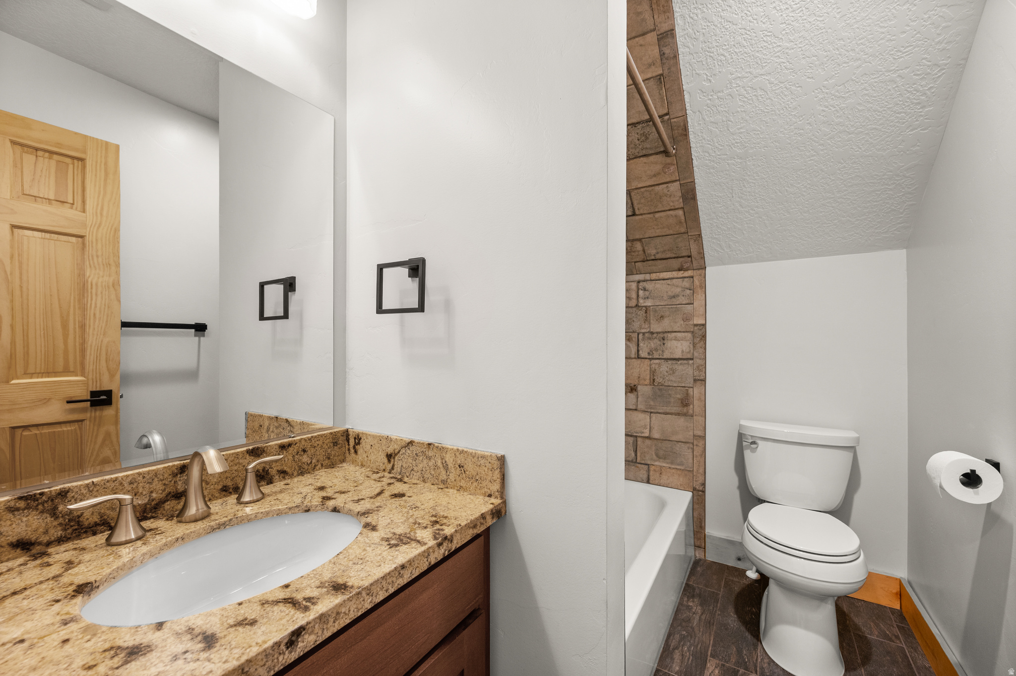 LAKE ROCKPORT ESTATES - Residential