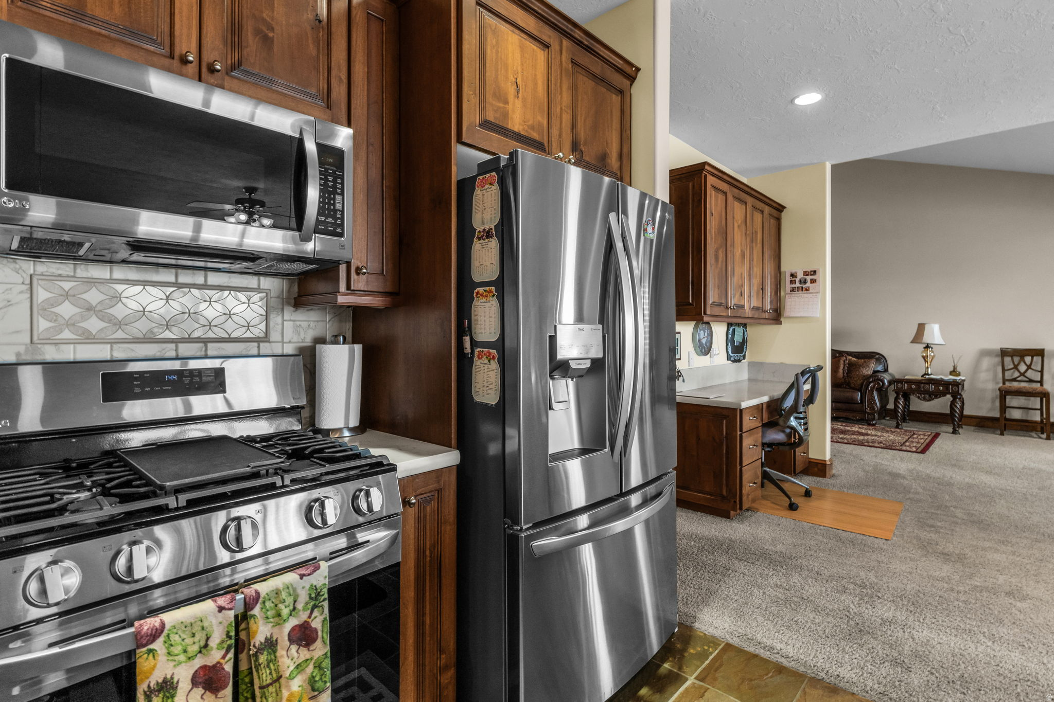 HERITAGE SOUTH MOUNTAIN - Residential
